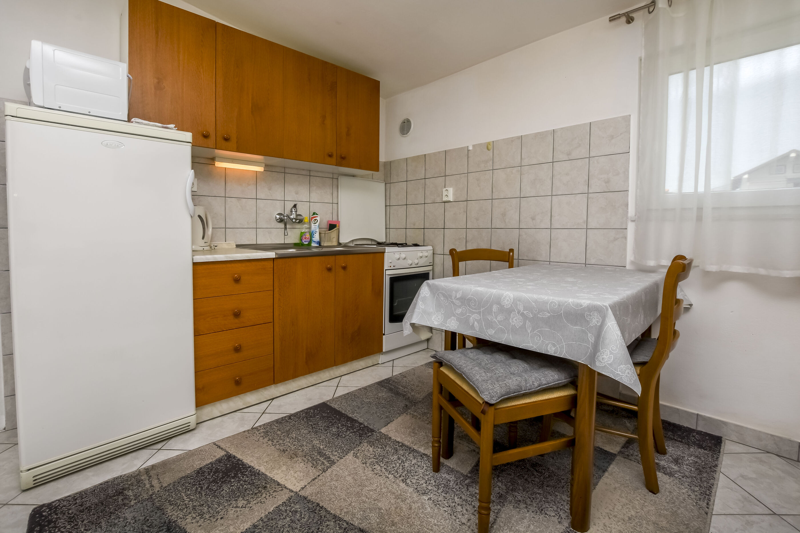Apartment Kucinic 10061-A2