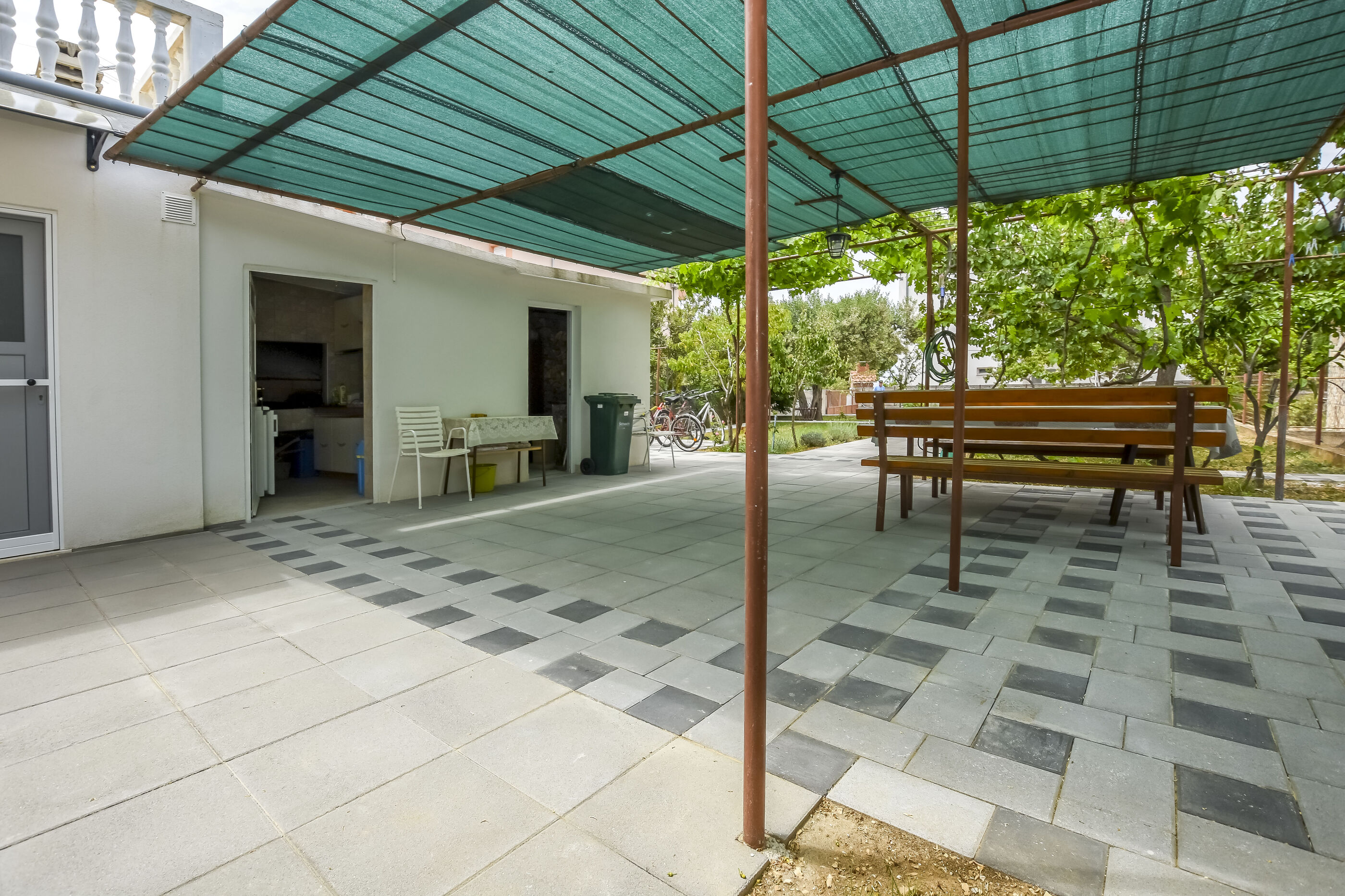 Apartment Kucinic 10061-A1