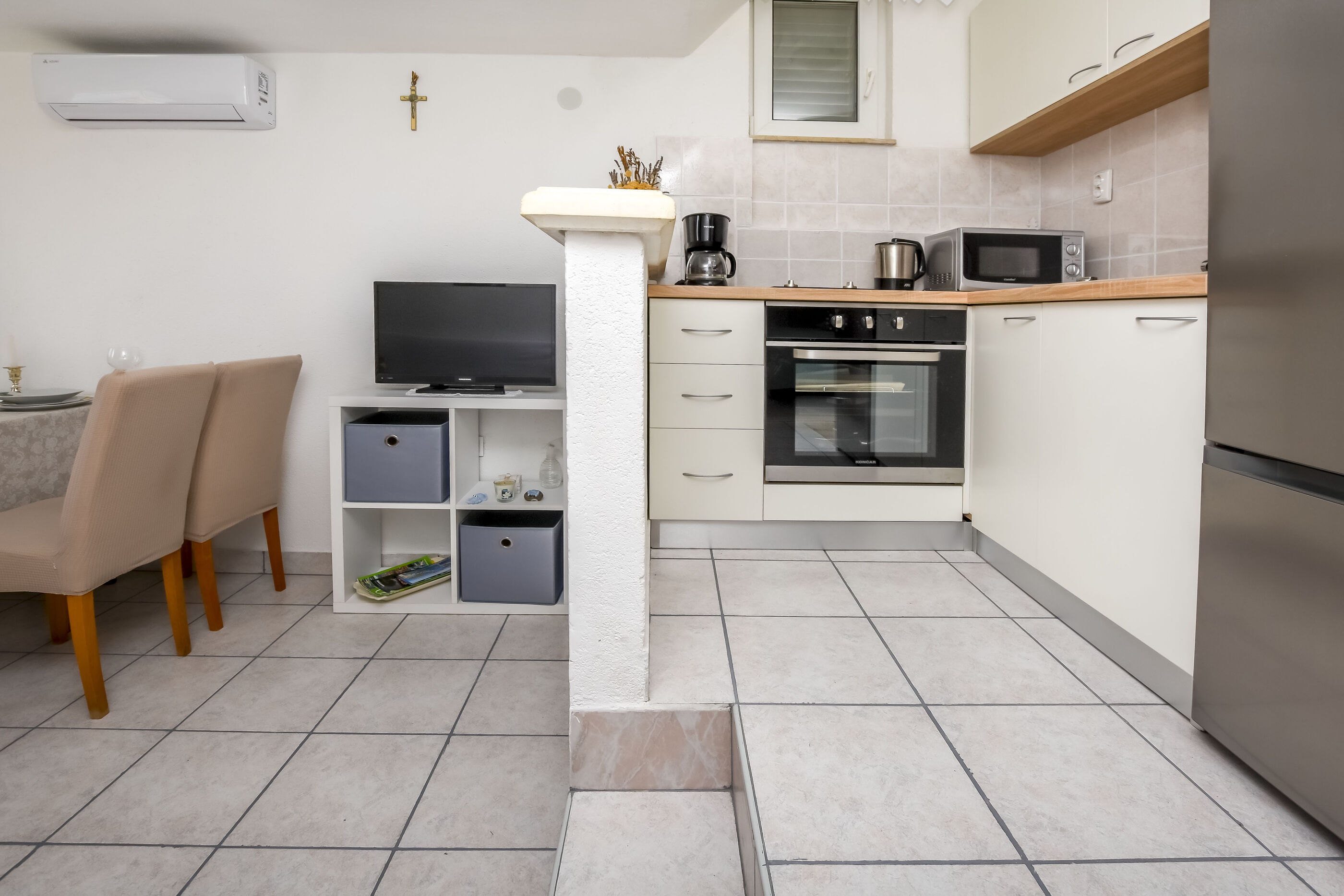 Apartments Ive i Maja 64331-A1