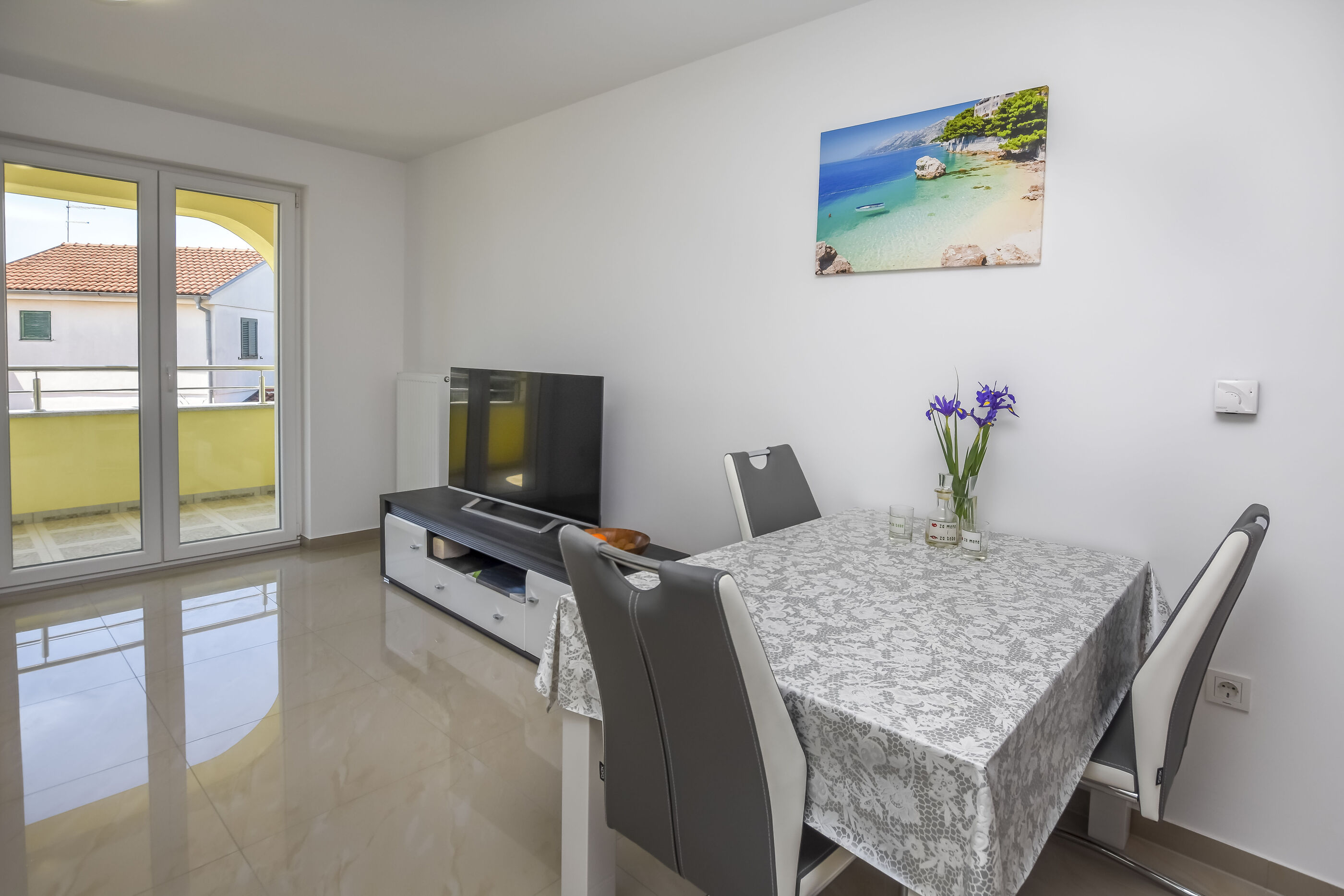 Apartments Mario 87411-A2