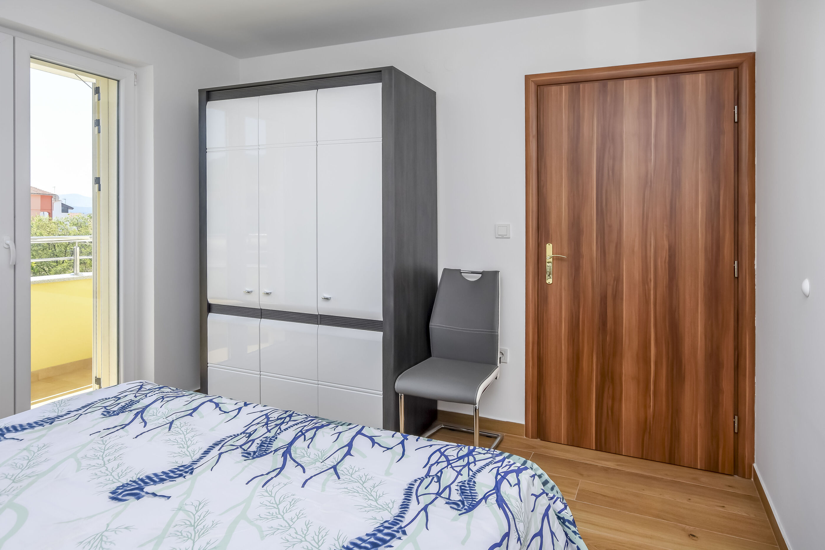 Apartments Mario 87411-A2