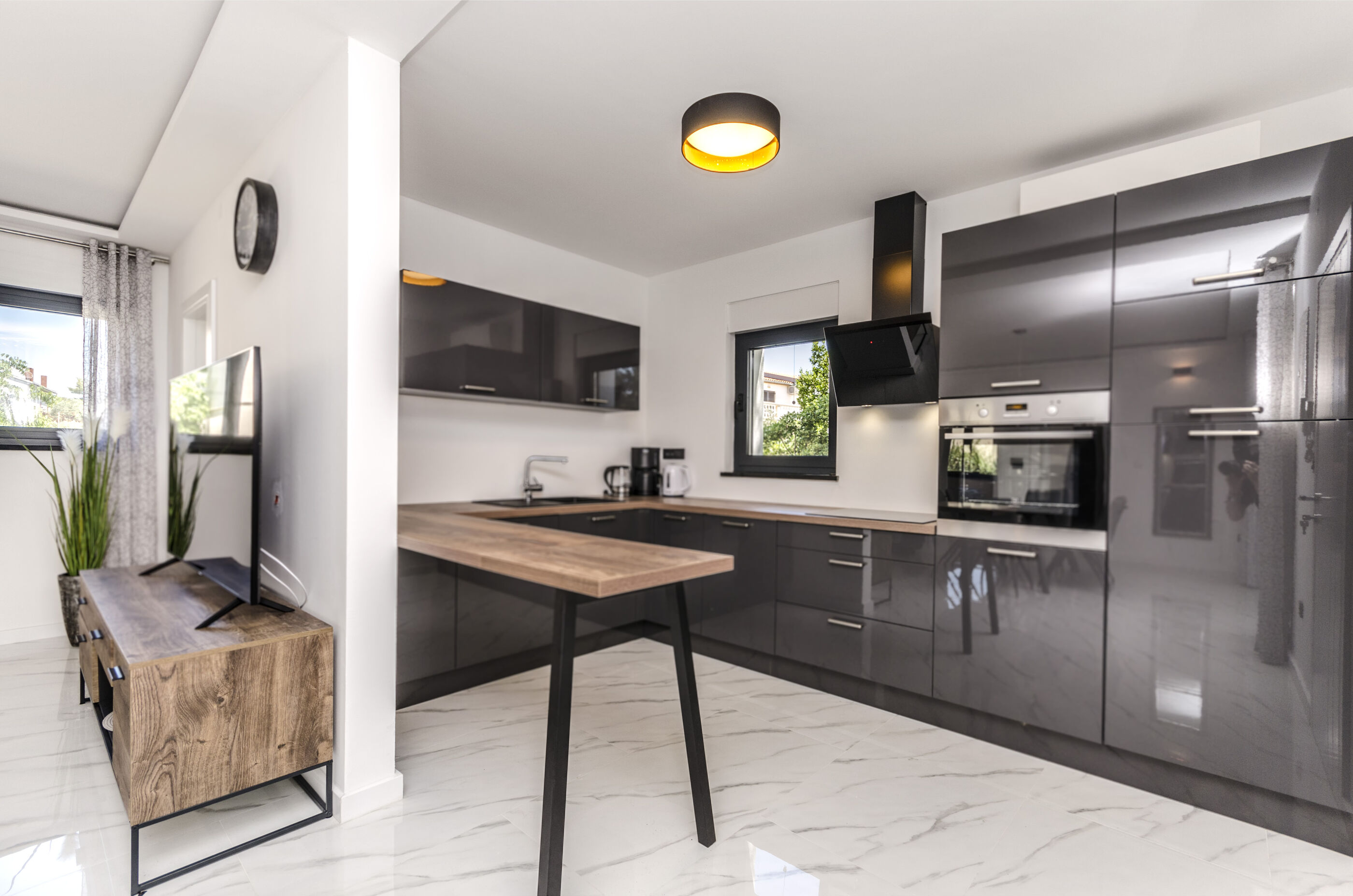 Apartments Villa Casia 33802-A1