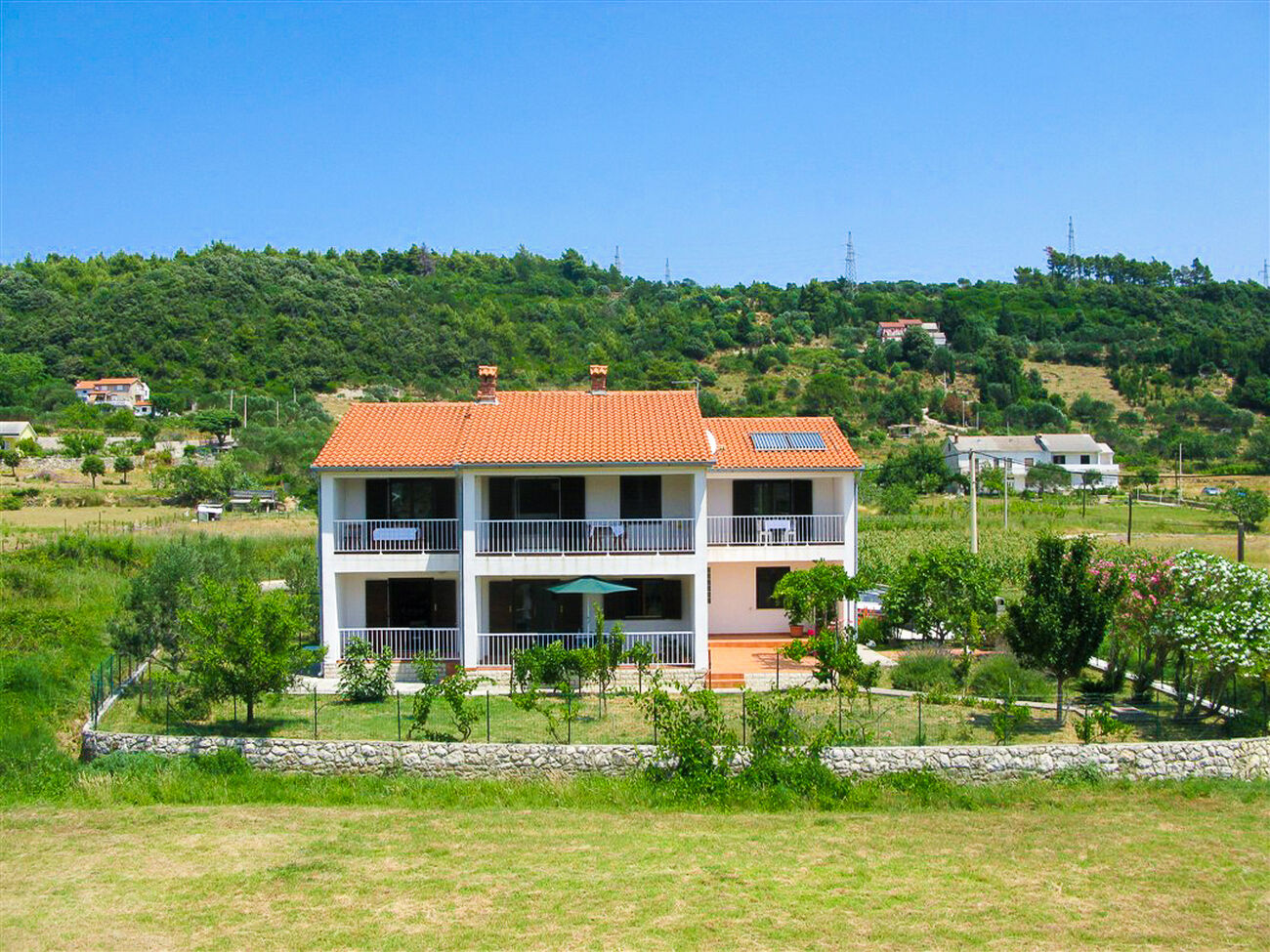 Apartments Biserka 65371-A2