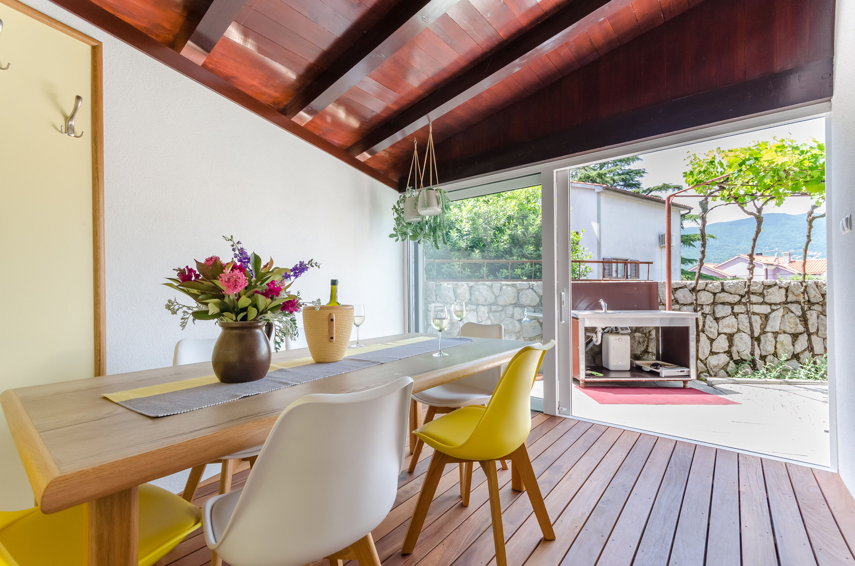 House Josip House 87692-K1