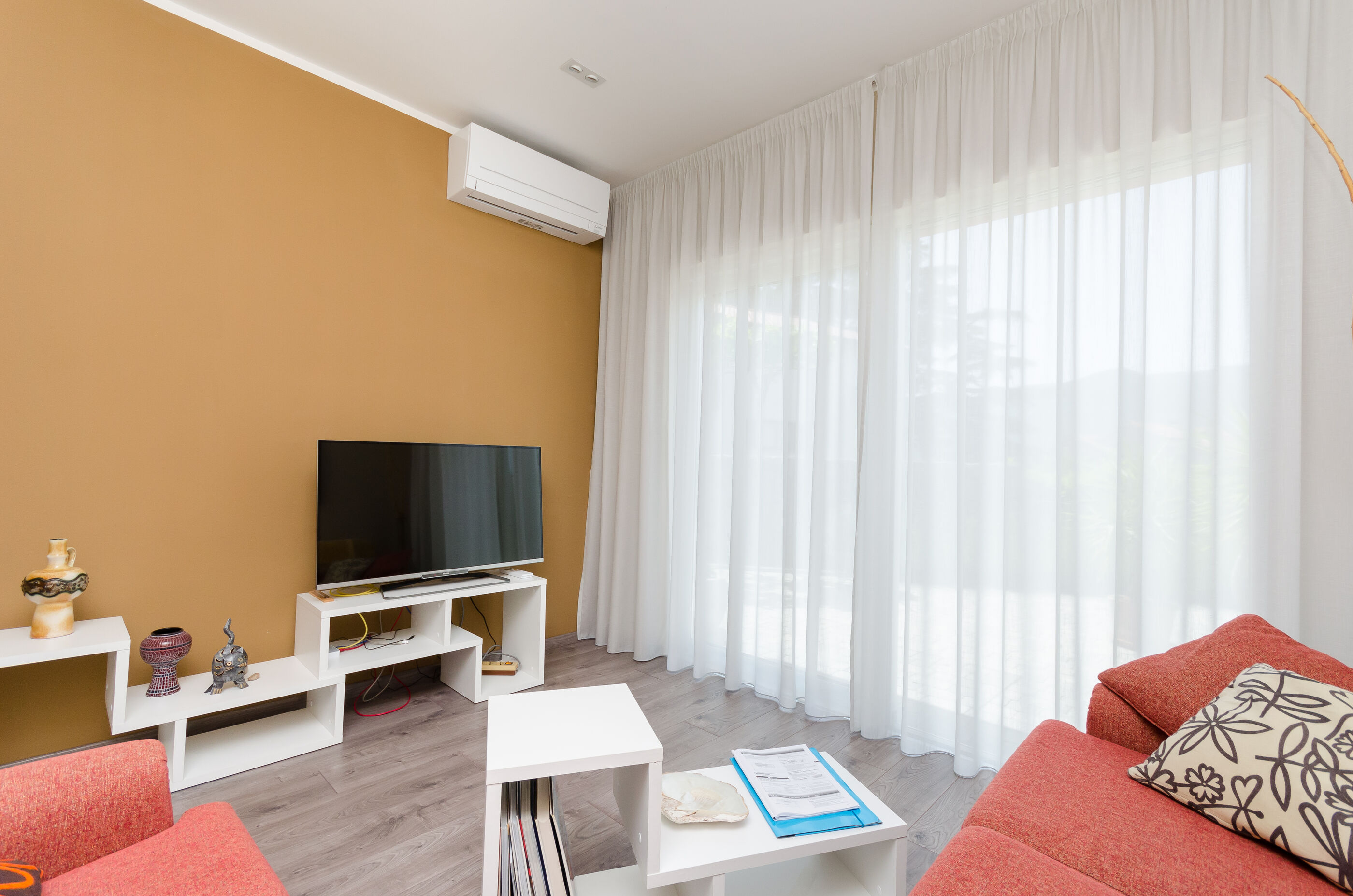 House Josip House 87692-K1