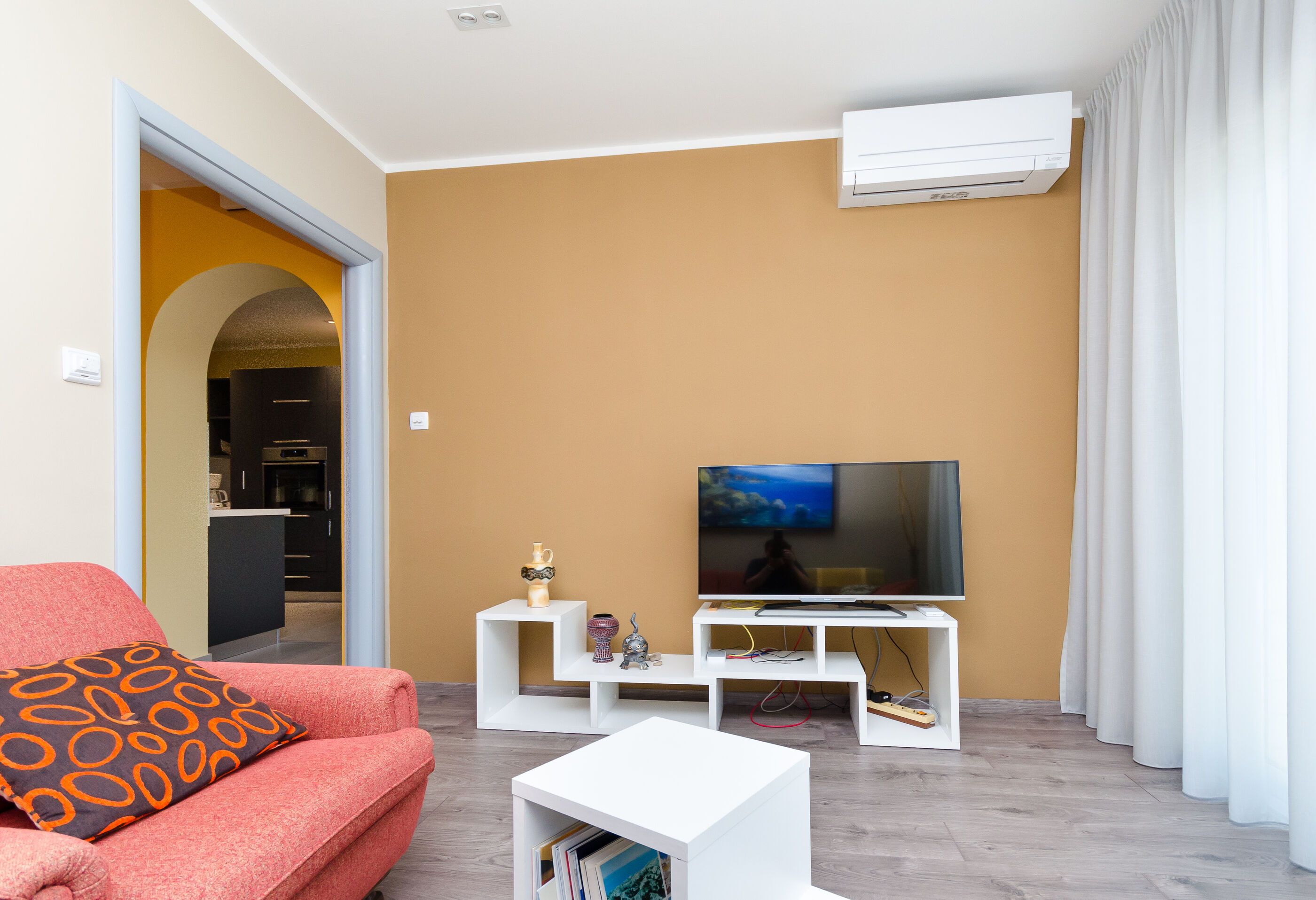 House Josip House 87692-K1