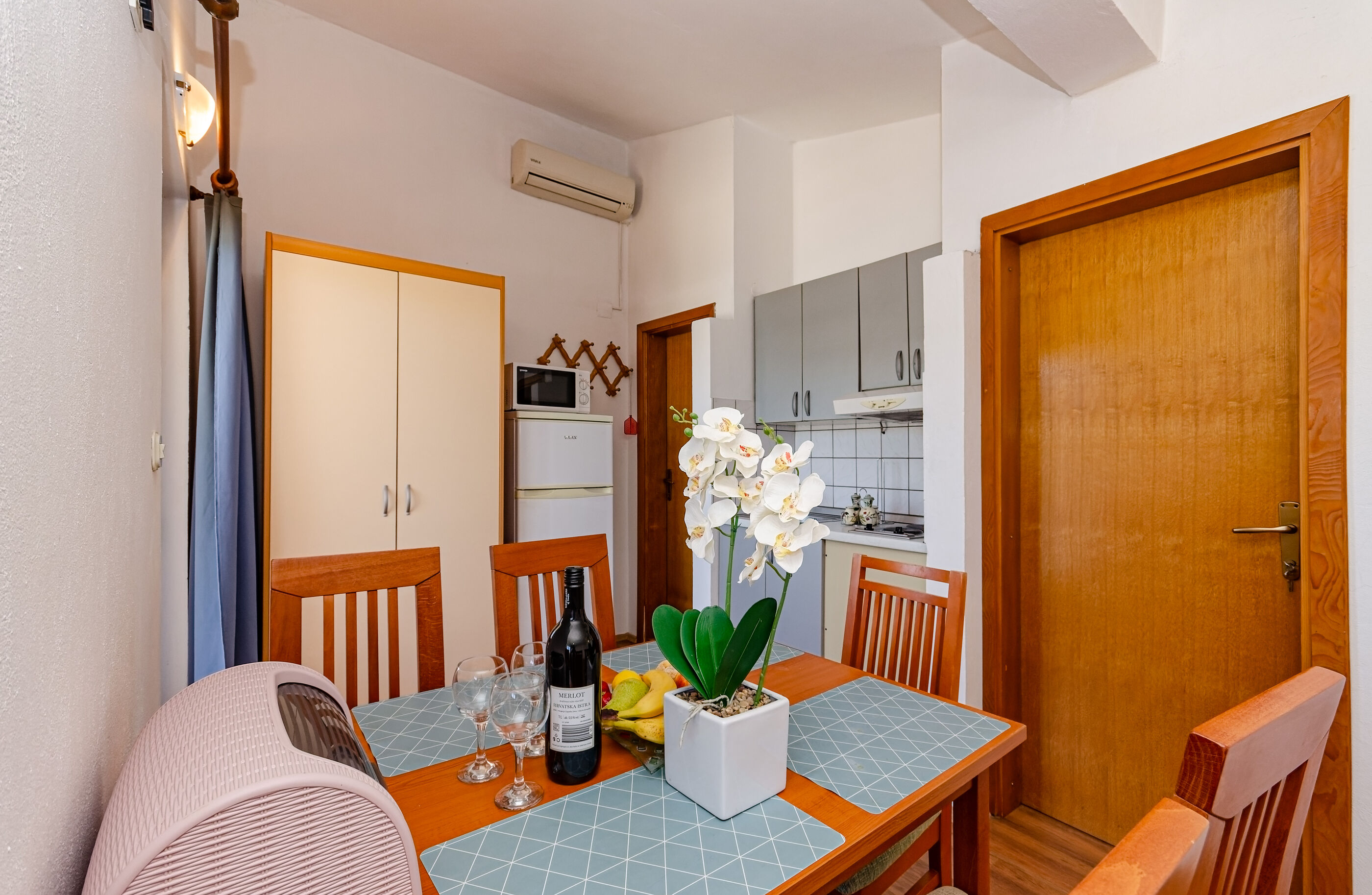 Apartments Oliver 52861-A1
