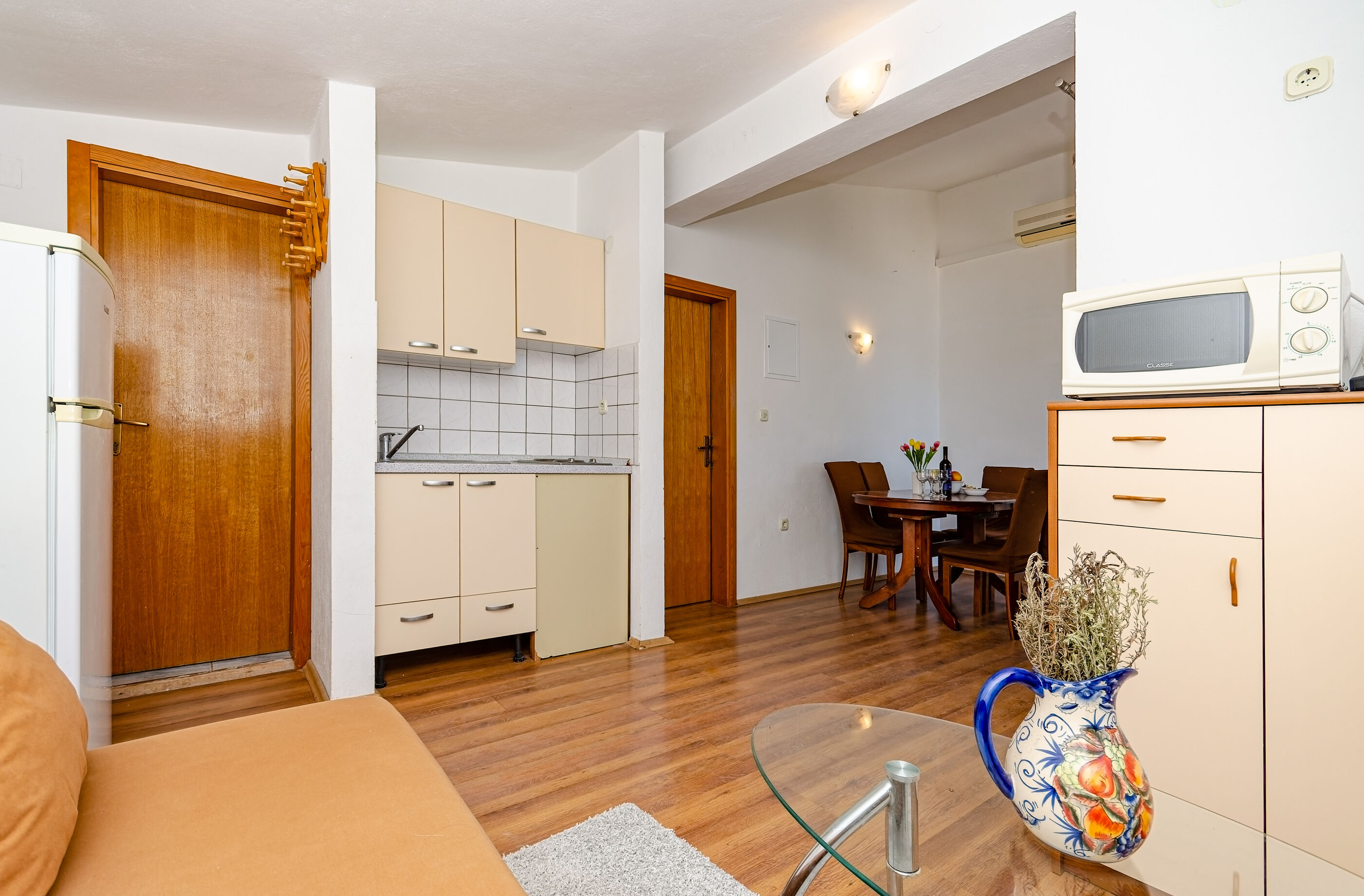 Apartments Oliver 52861-A2