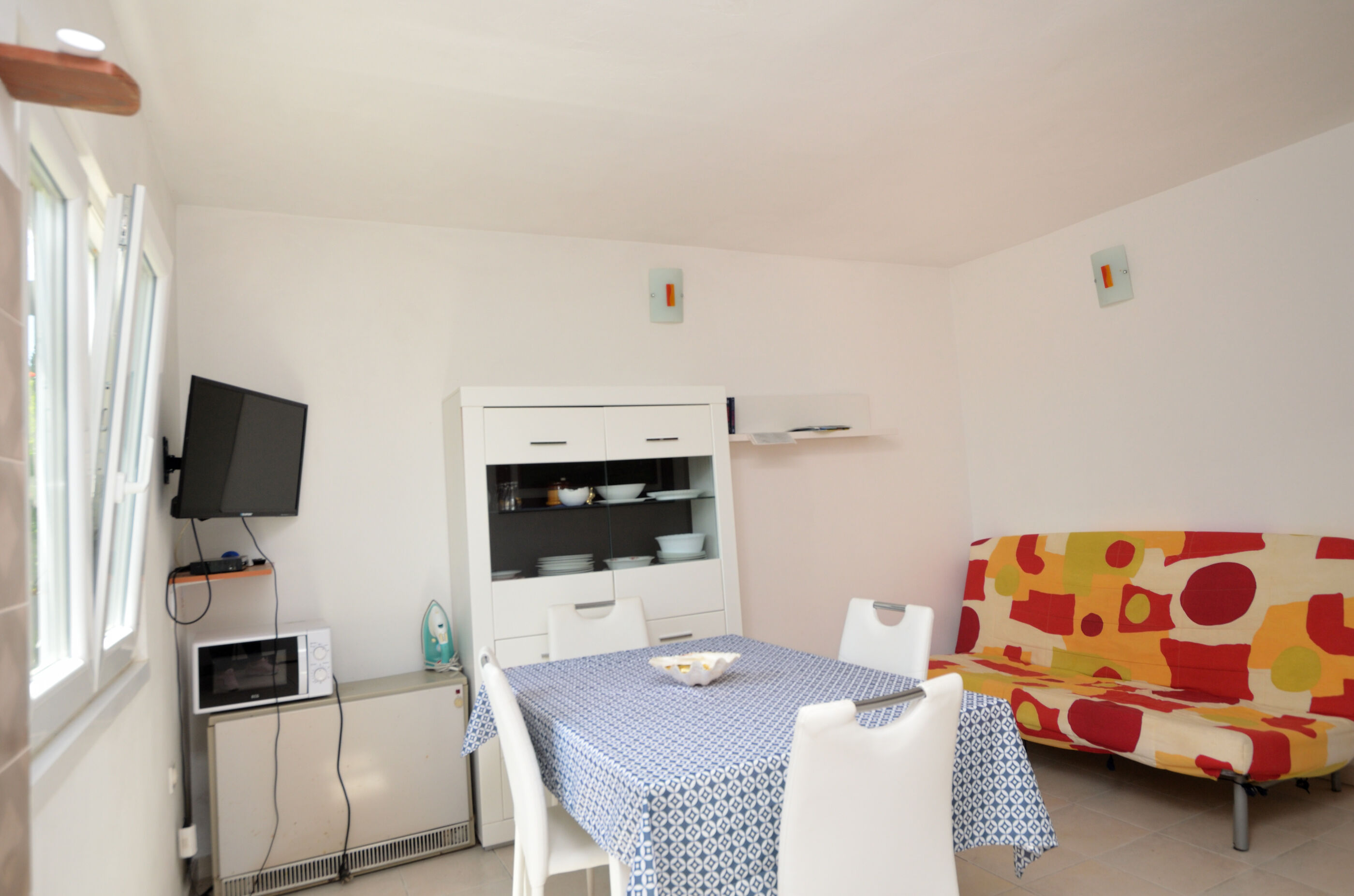 Apartments Pintur 87851-A1