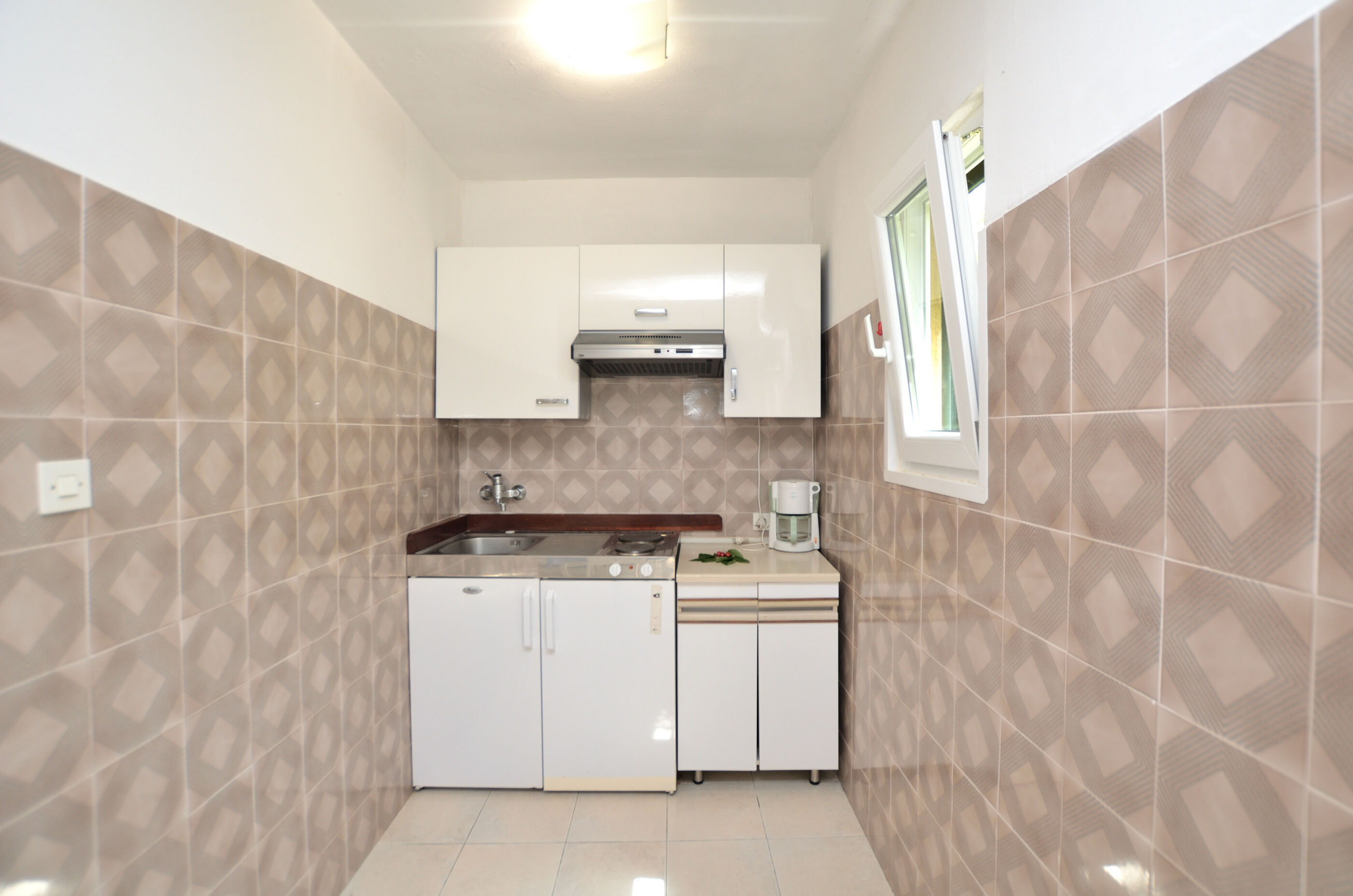 Apartments Pintur 87851-A1