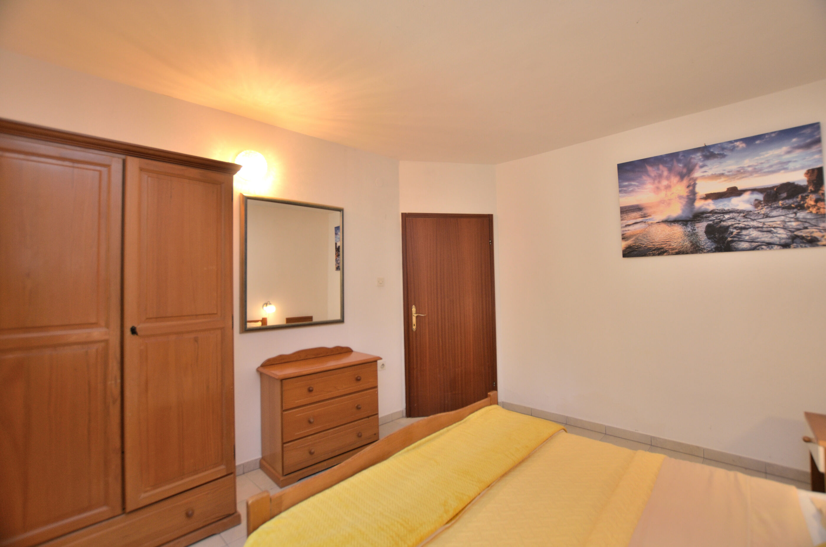 Apartments Pintur 87851-A1