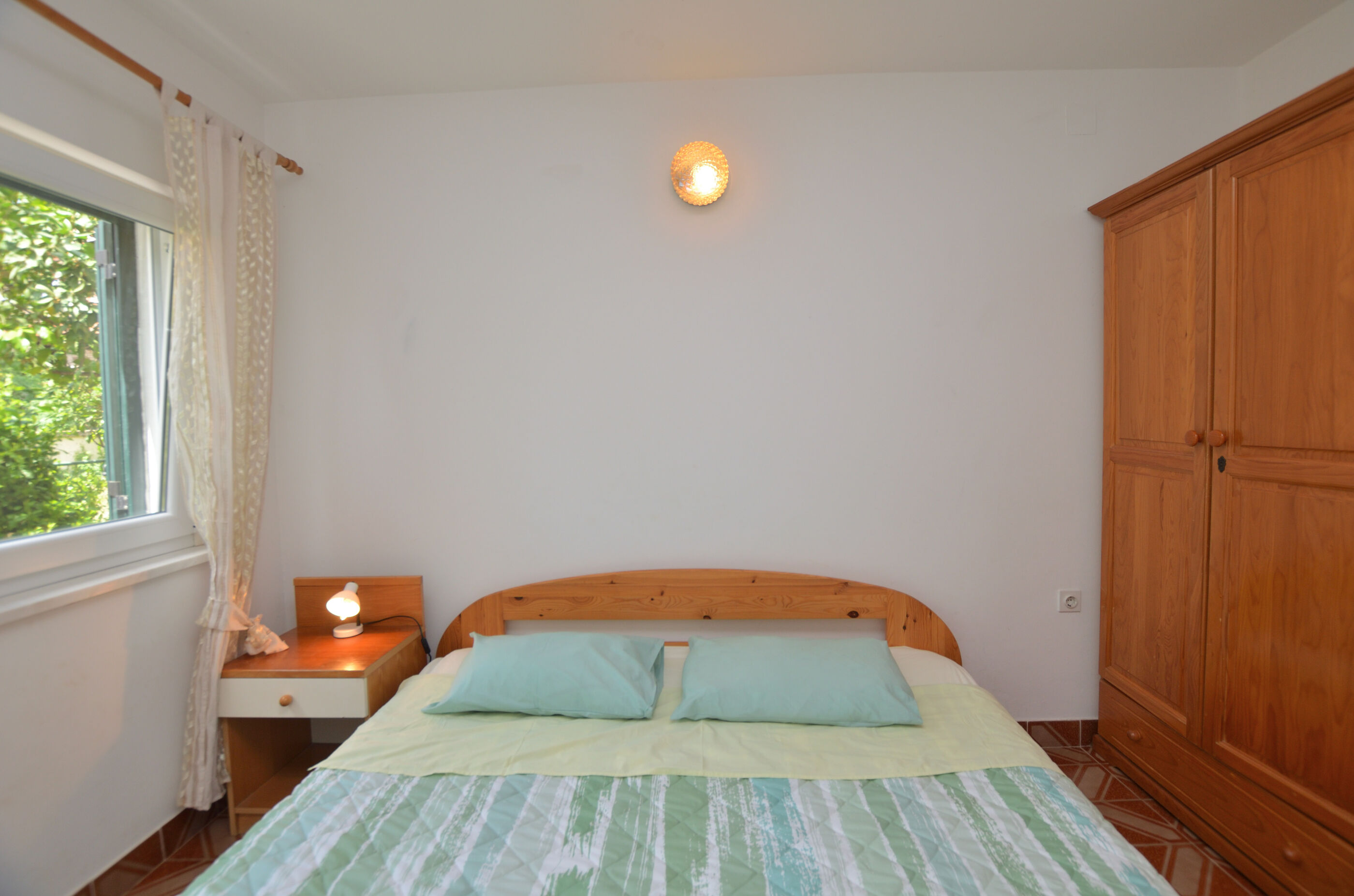 Apartments Pintur 87851-A2
