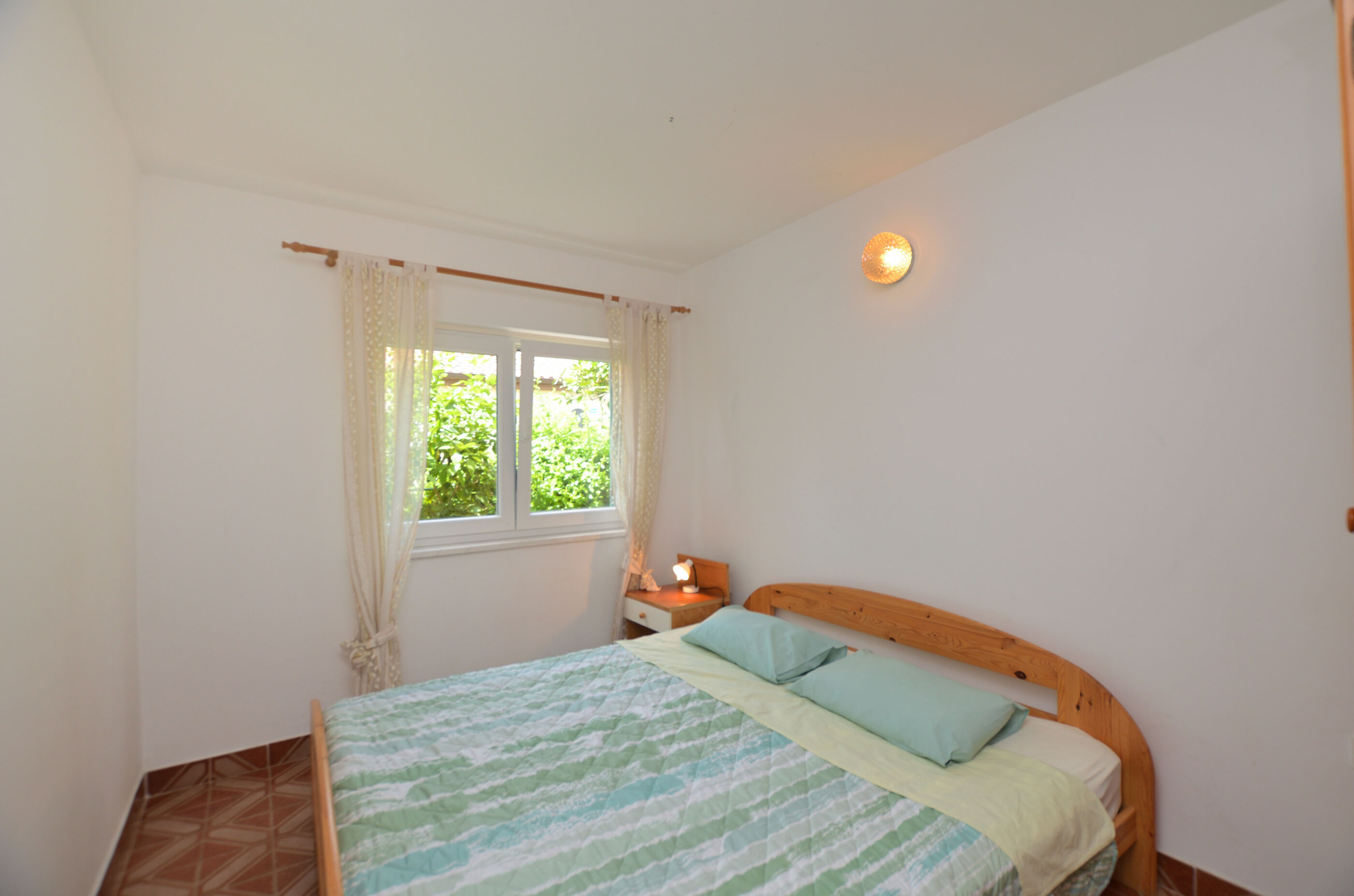 Apartments Pintur 87851-A2