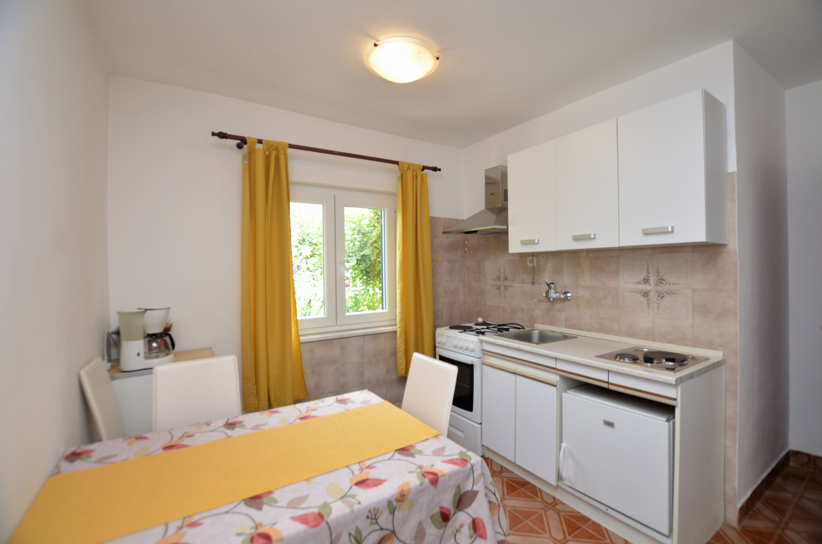 Apartments Pintur 87851-A2