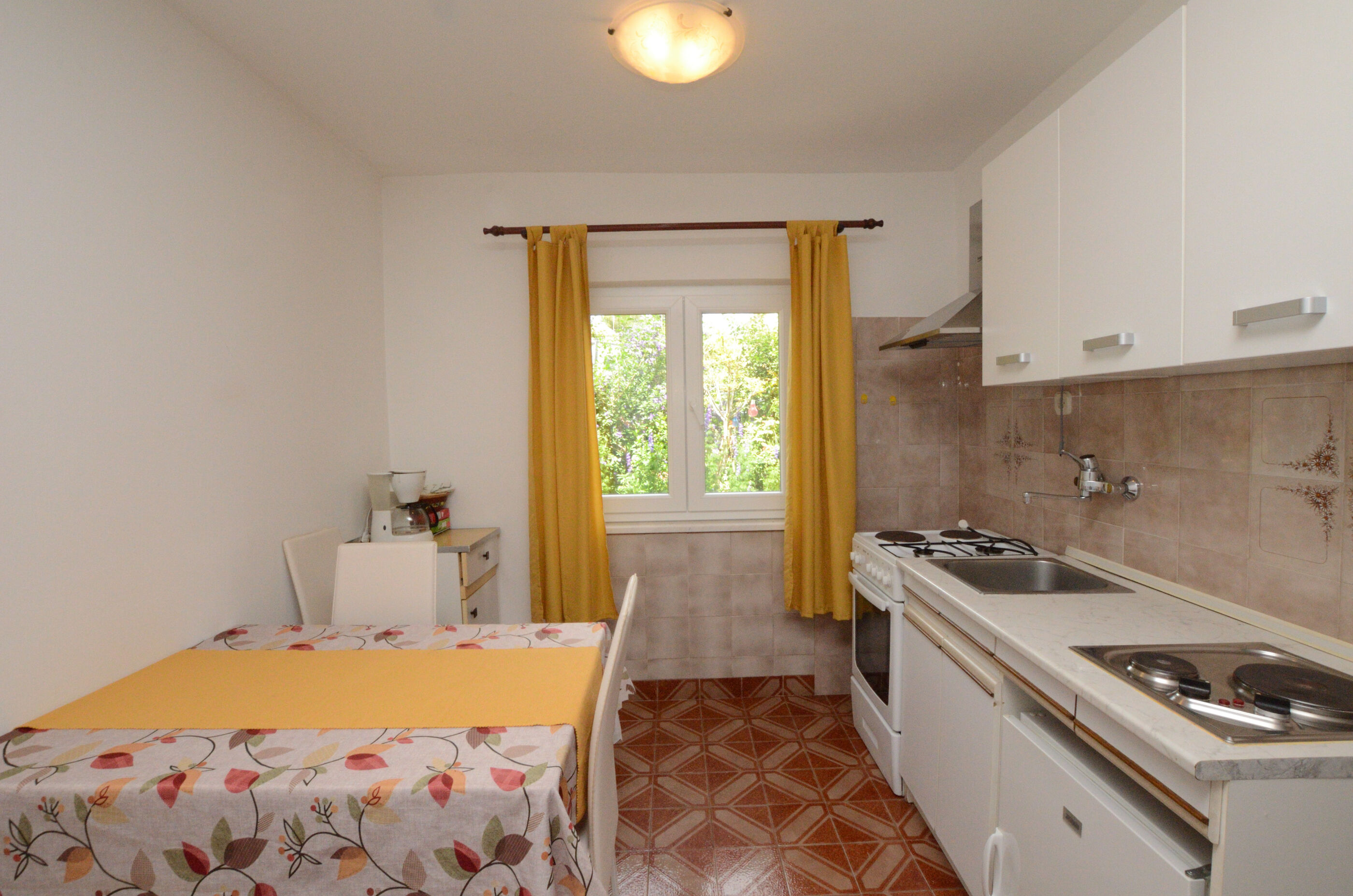 Apartments Pintur 87851-A2