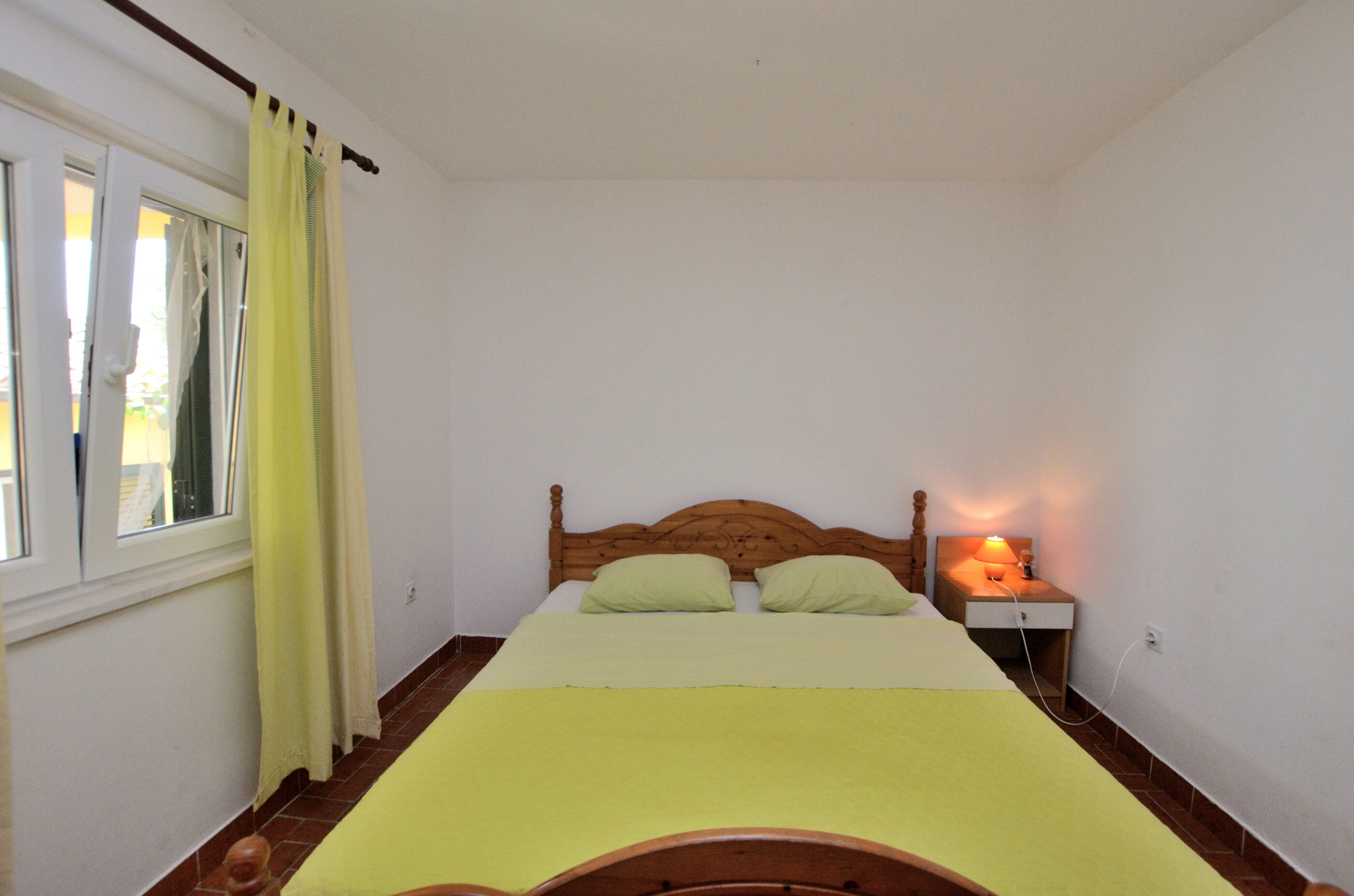 Apartments Pintur 87851-A2