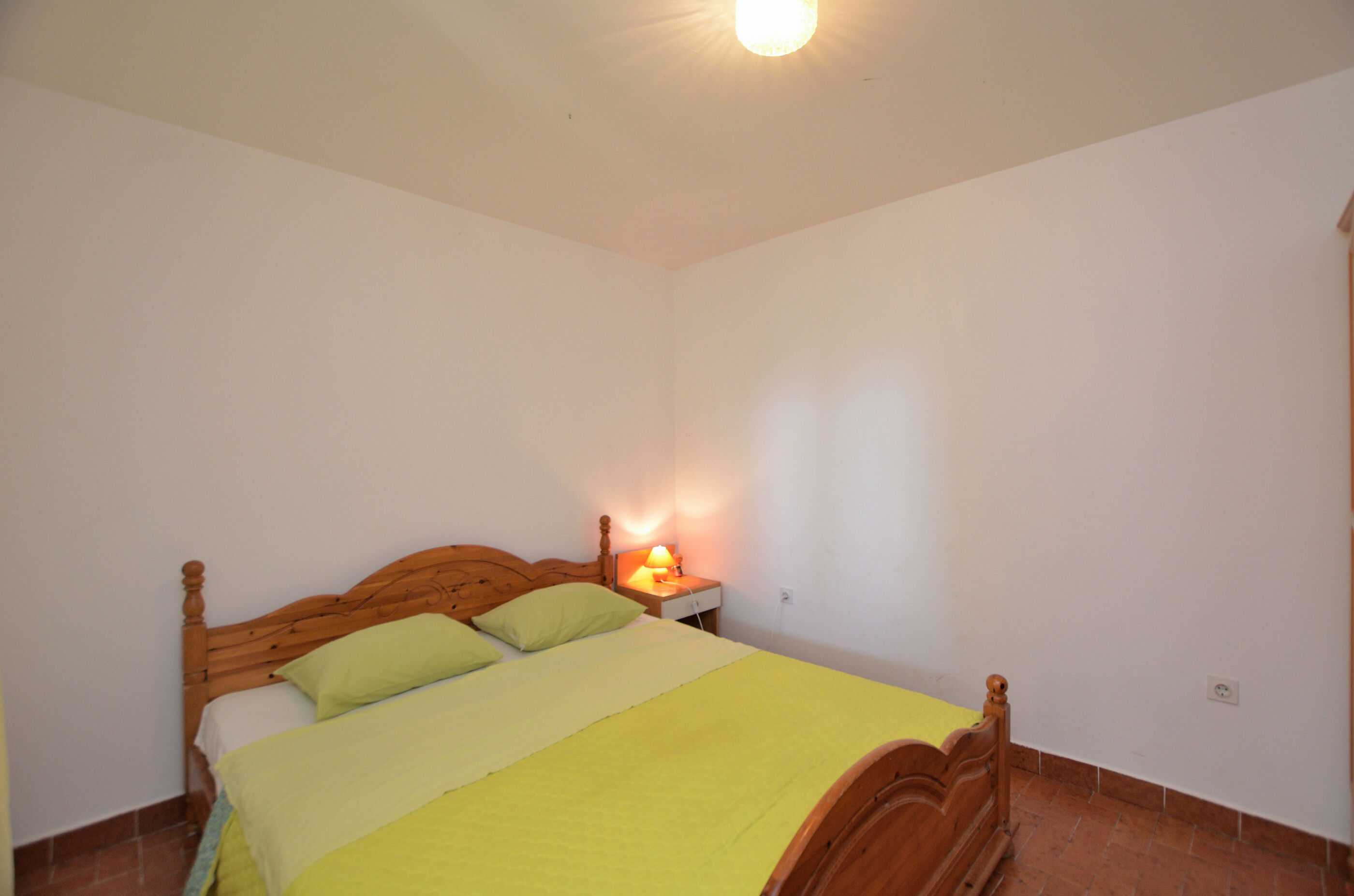 Apartments Pintur 87851-A2