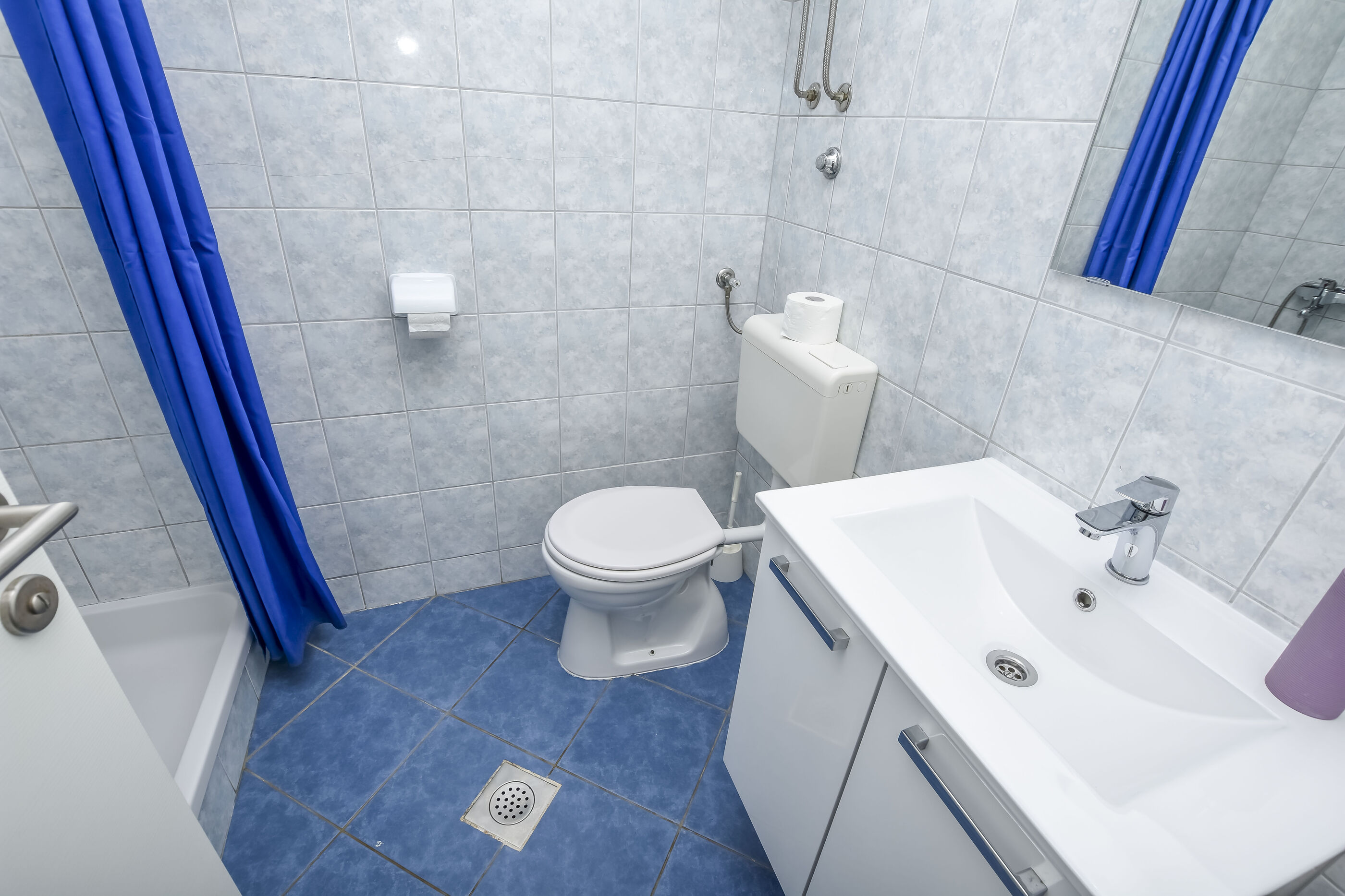 Apartments Seaside apartments Polić 82541-A1
