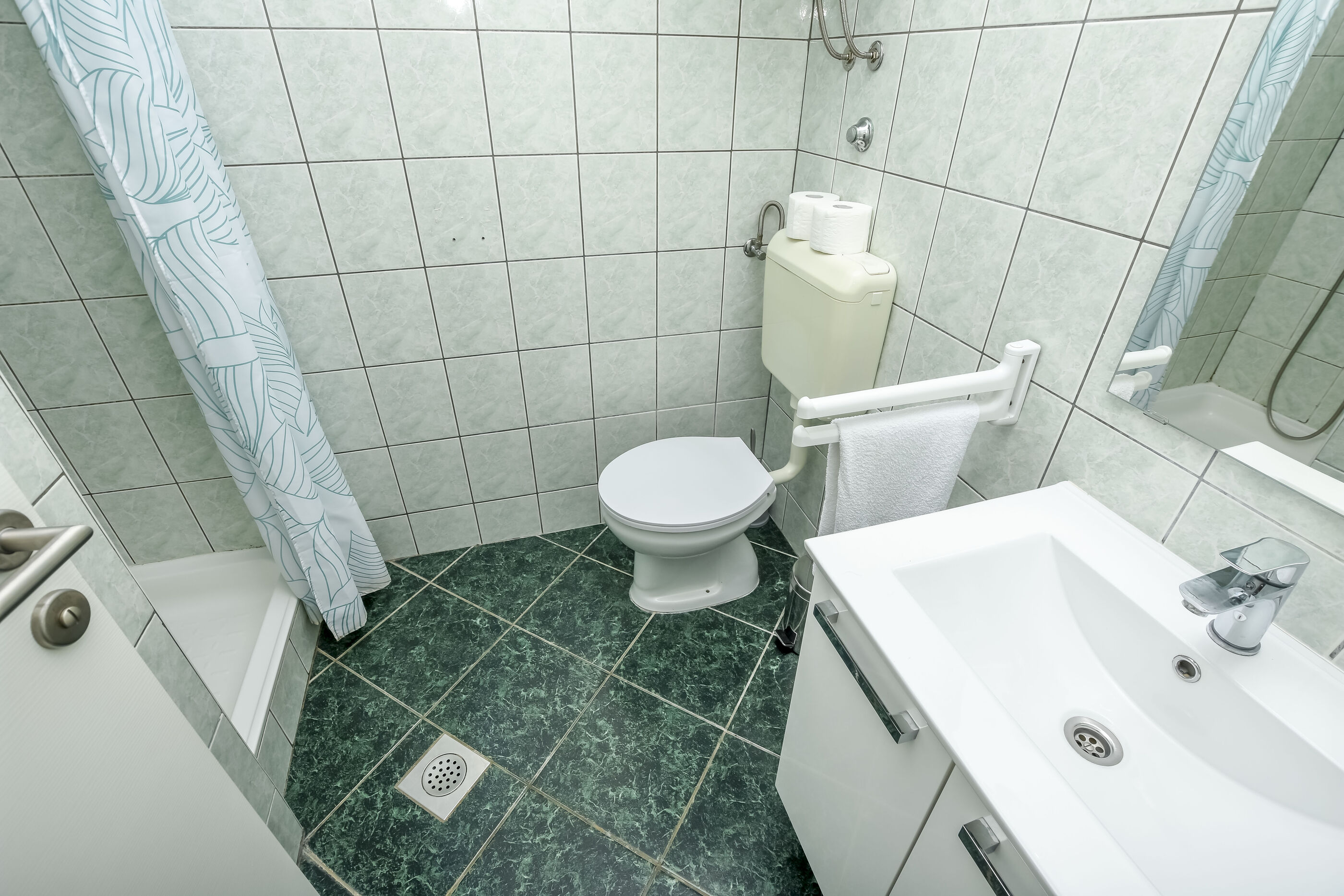 Apartments Seaside apartments Polić 82541-A2