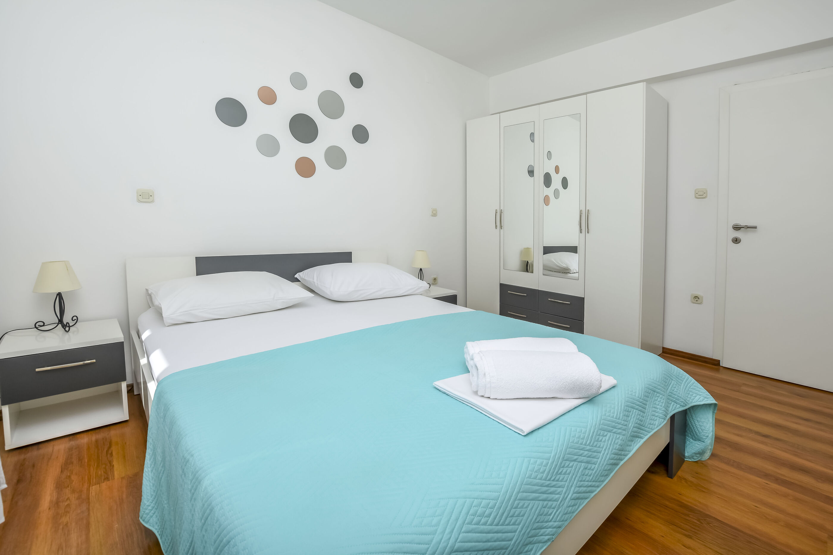 Apartments Seaside apartments Polić 82541-A2