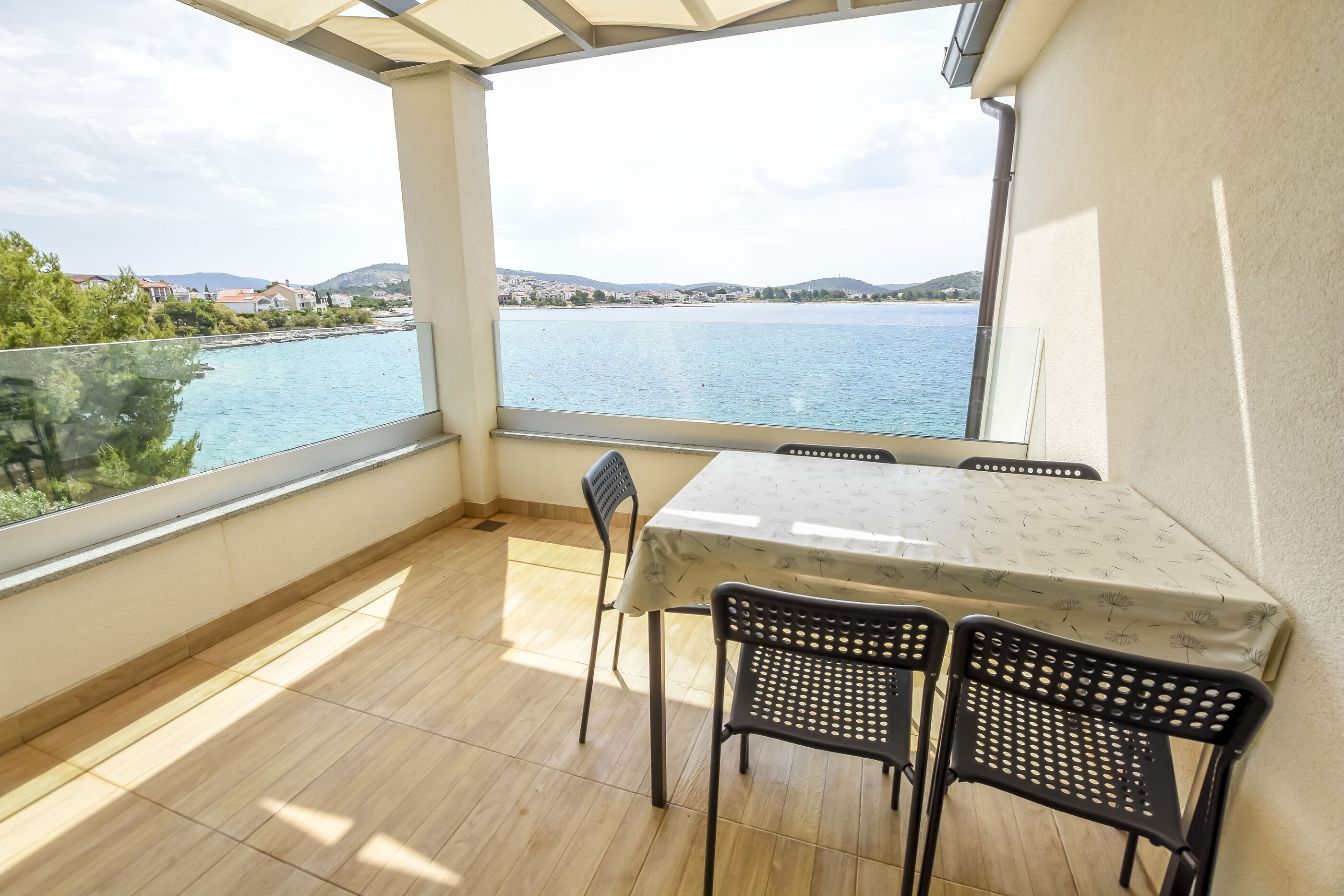 Apartments Seaside apartments Polić 82541-A6