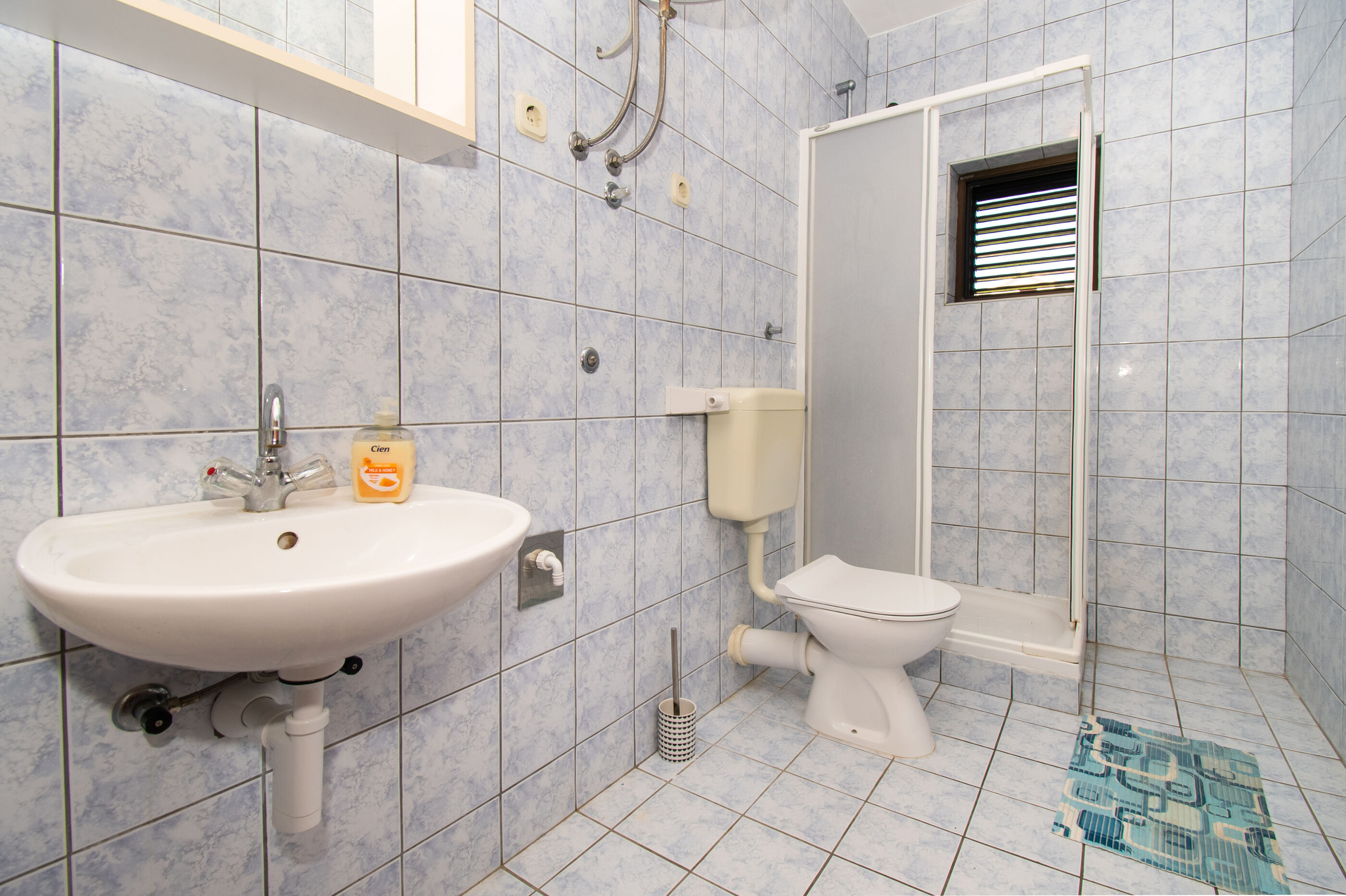 Apartments Goran near the beach 86781-A1
