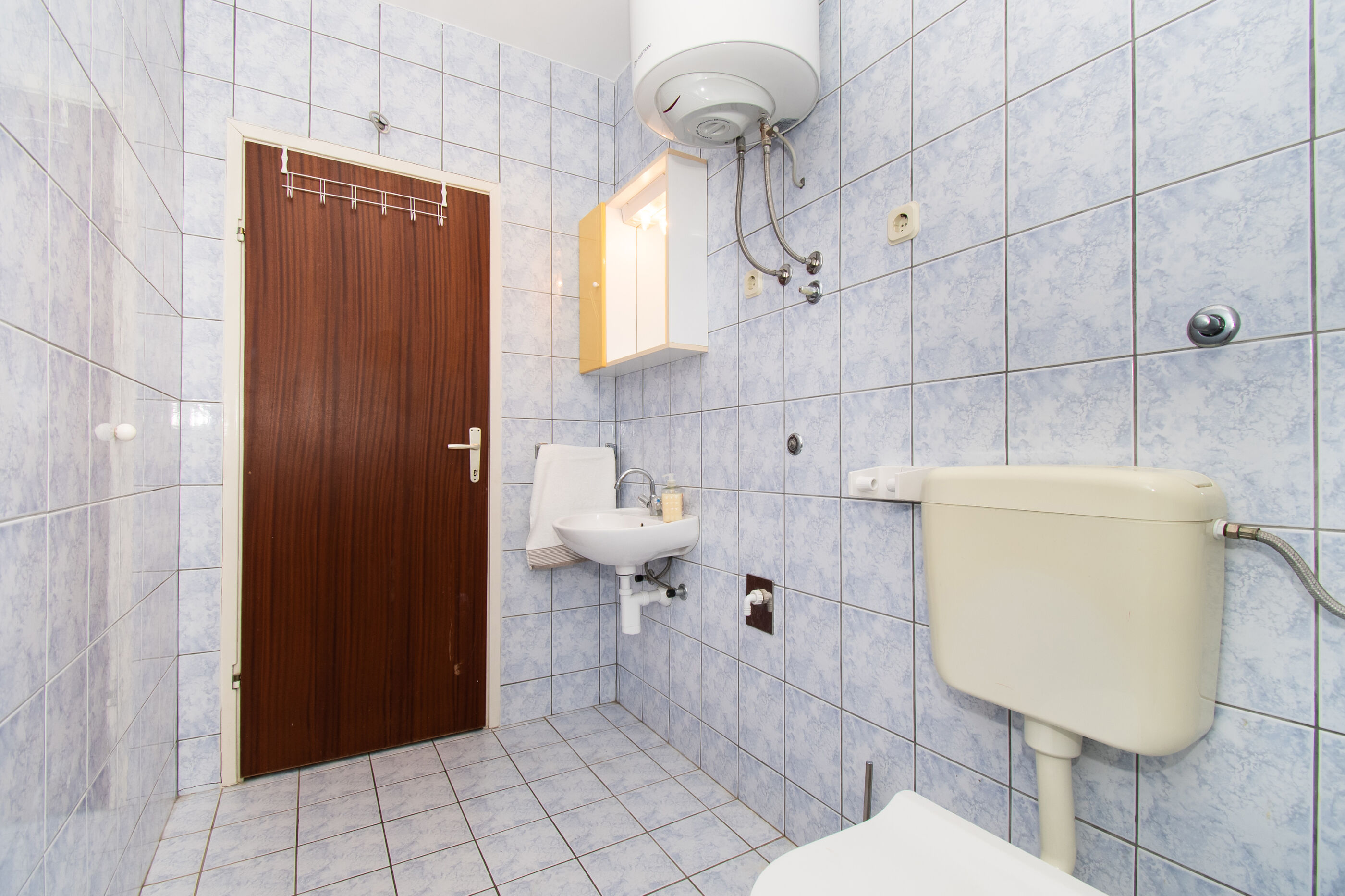 Apartments Goran near the beach 86781-A1
