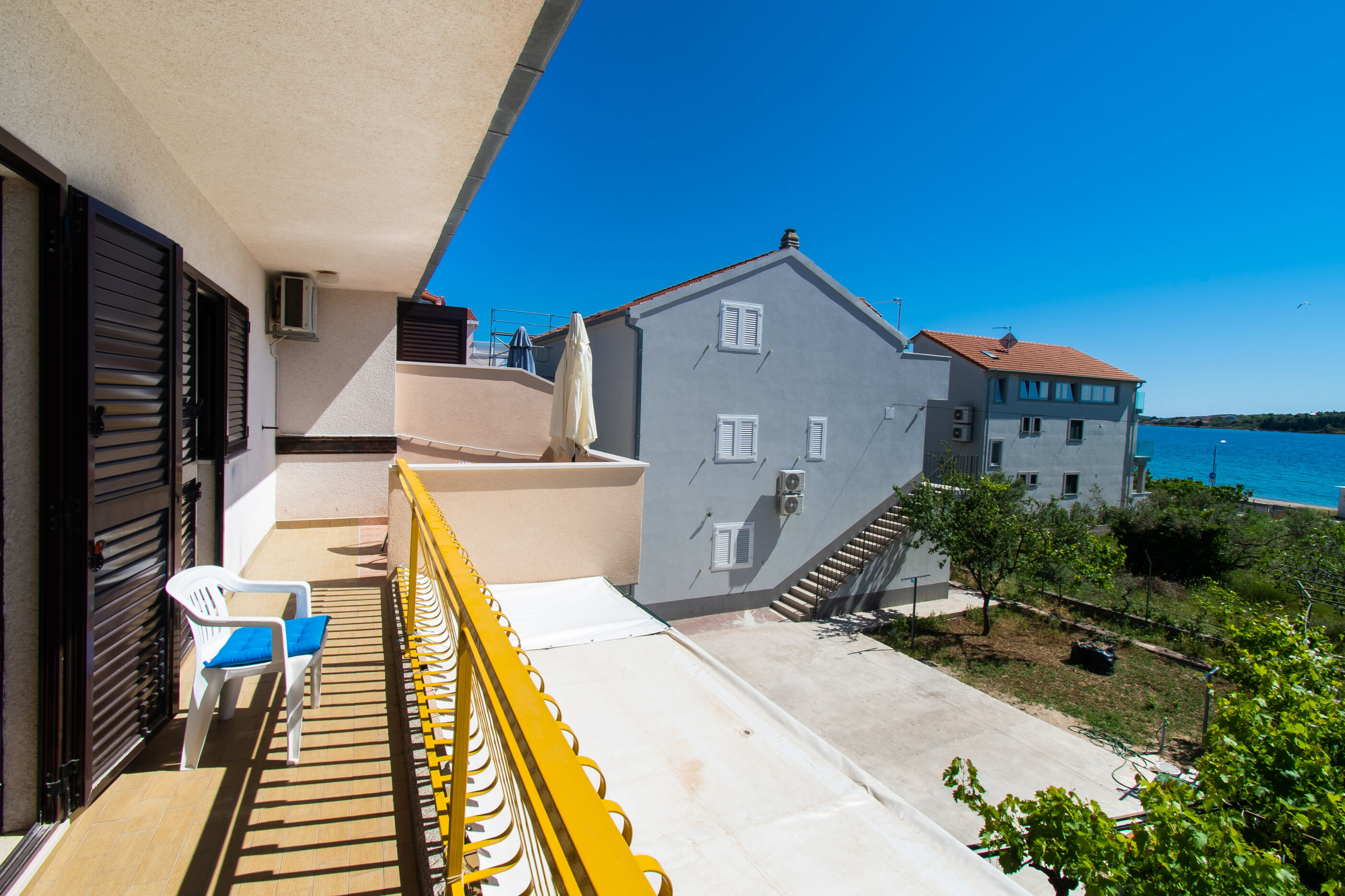 Apartments Goran near the beach 86781-A1