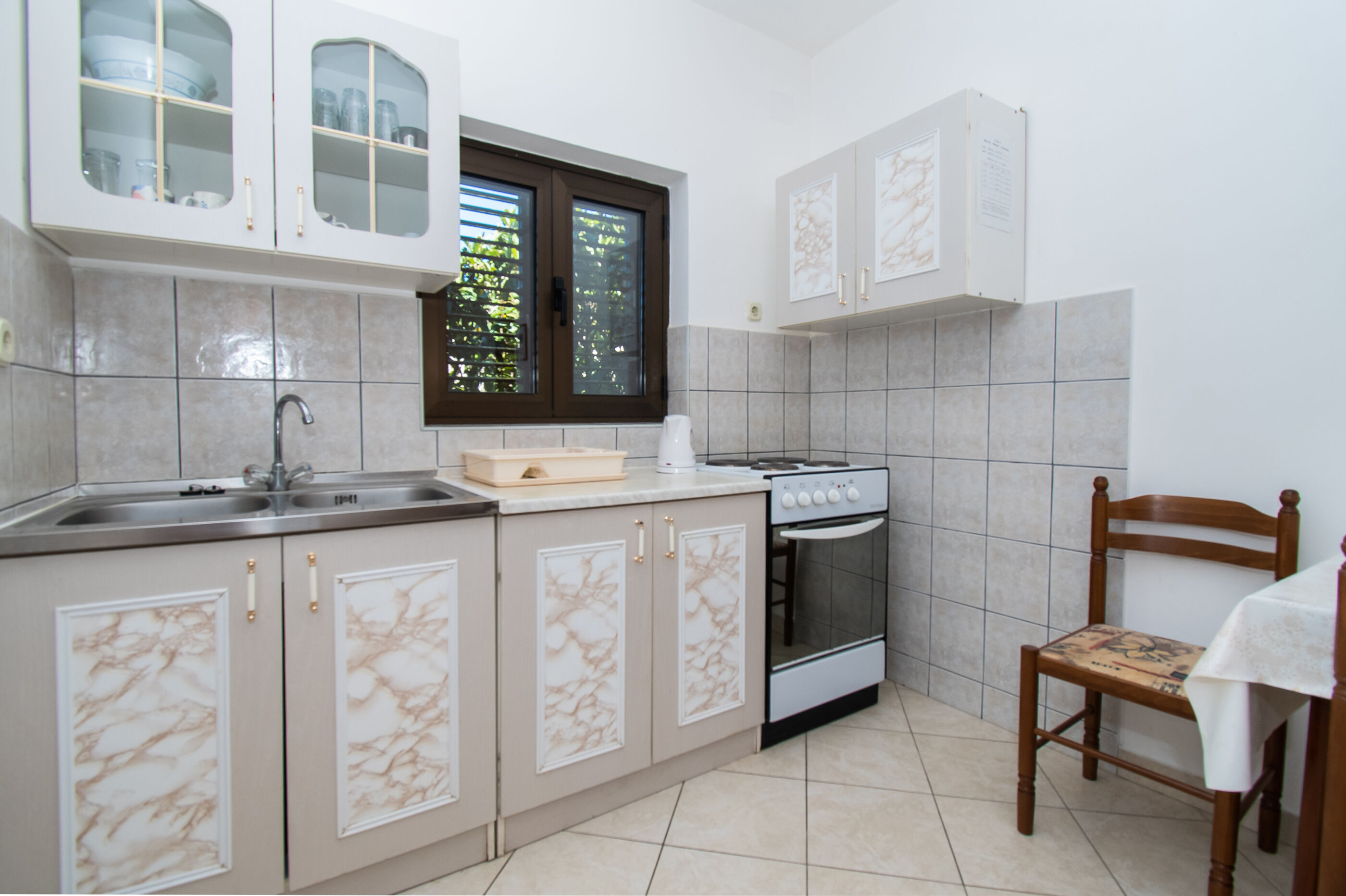 Apartments Goran near the beach 86781-A1