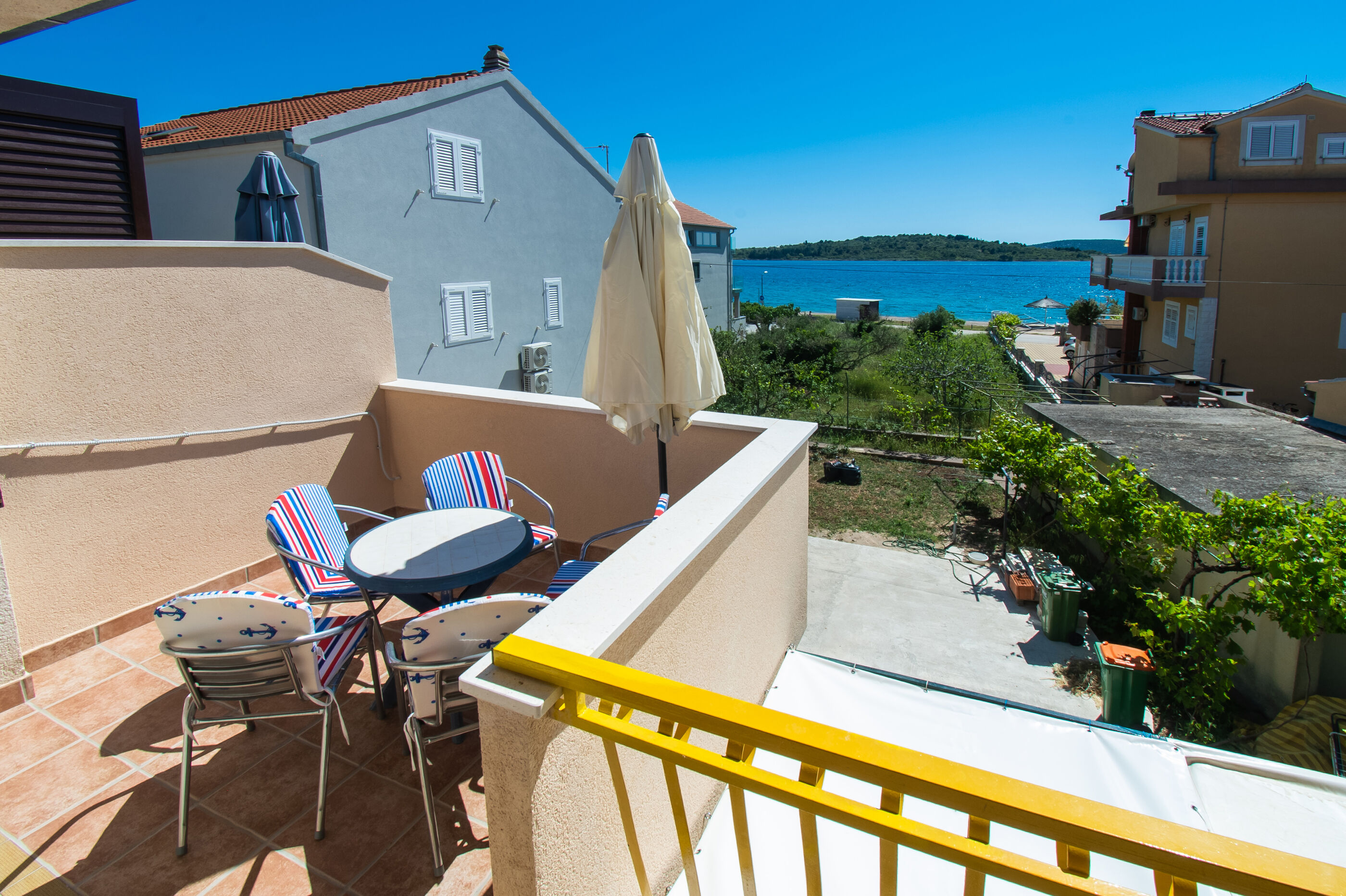 Apartments Goran near the beach 86781-A1