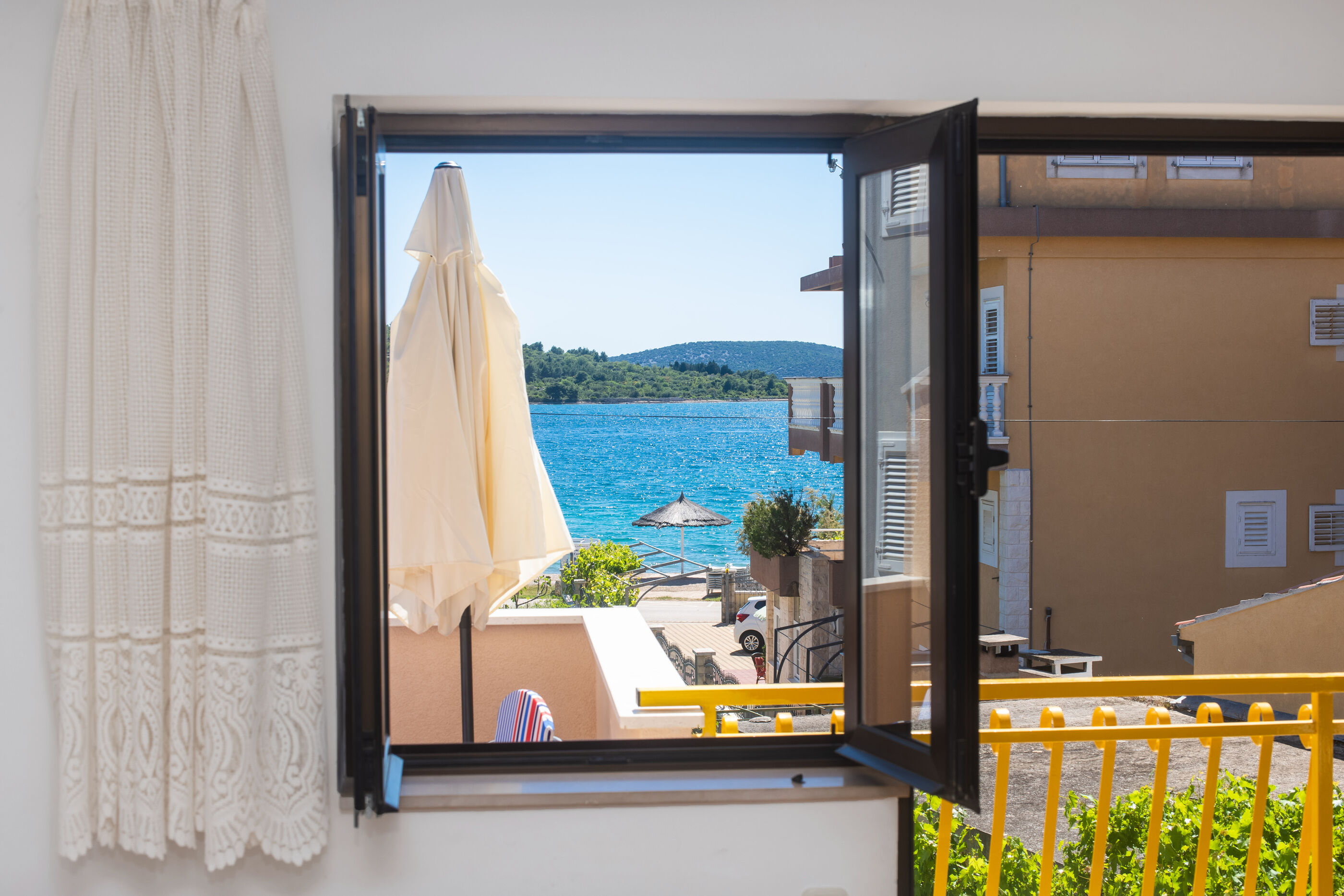 Apartments Goran near the beach 86781-A1