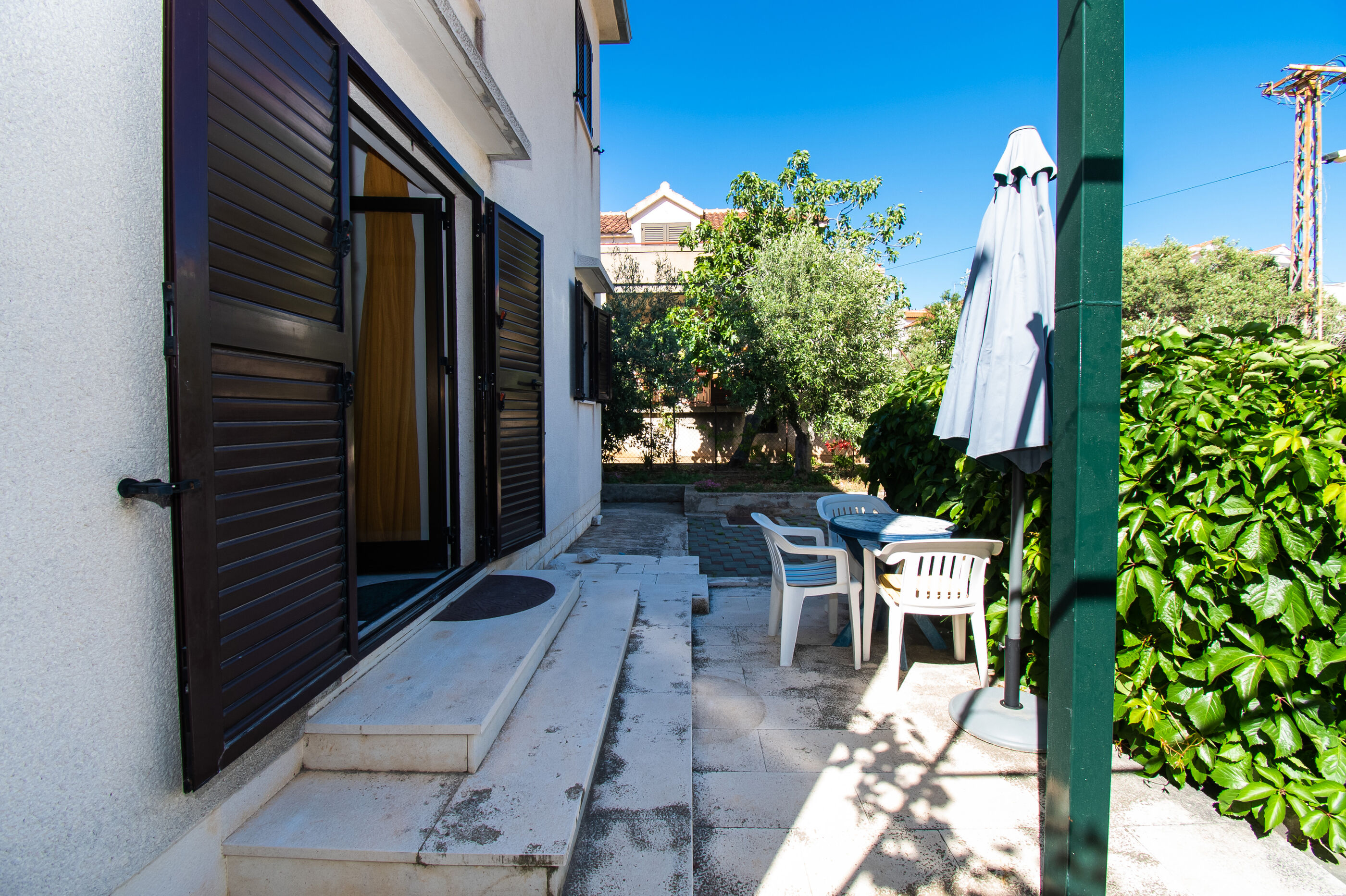 Apartments Goran near the beach 86781-A3