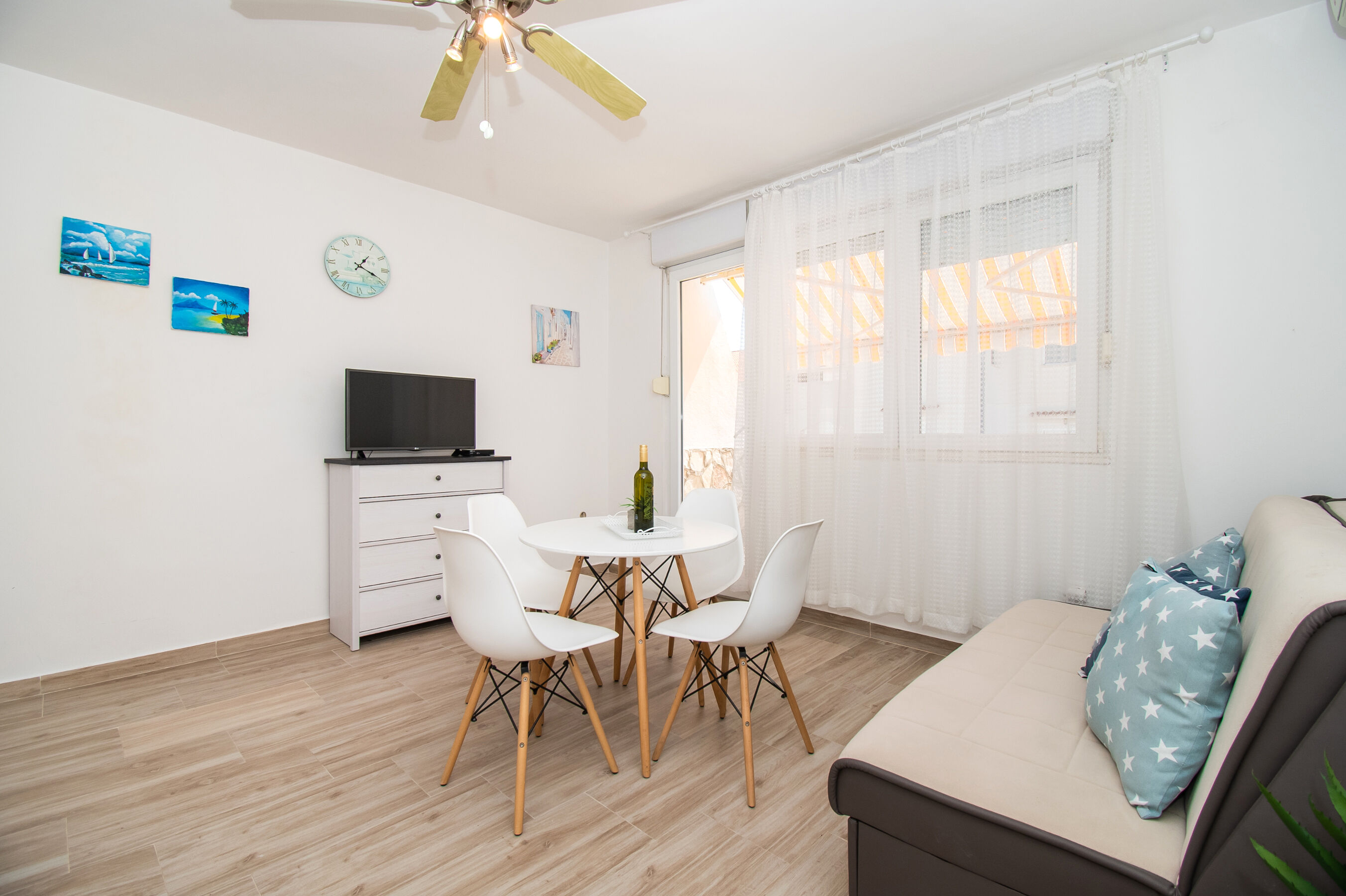 Apartments Tiho 63651-A2