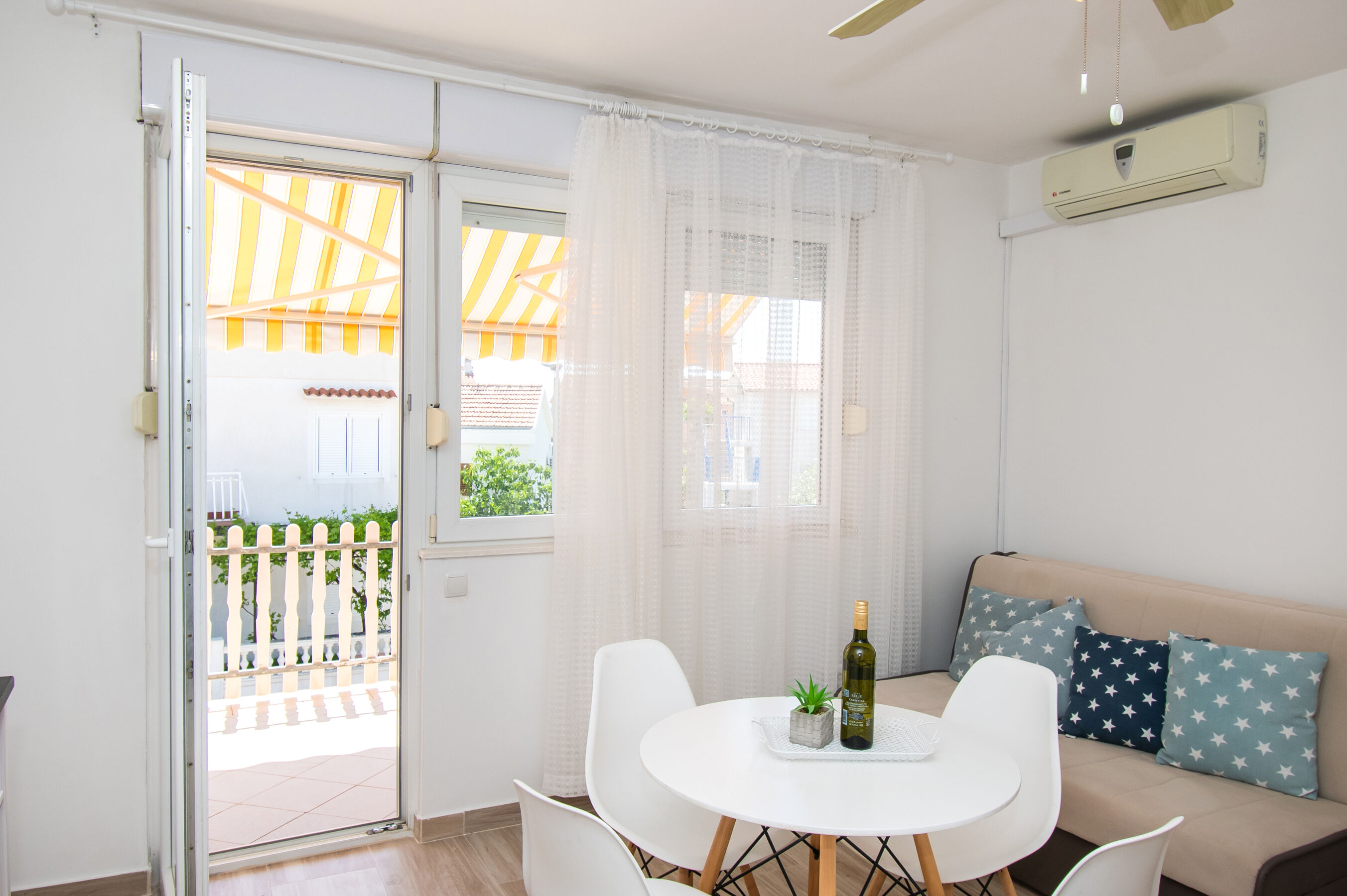 Apartments Tiho 63651-A2