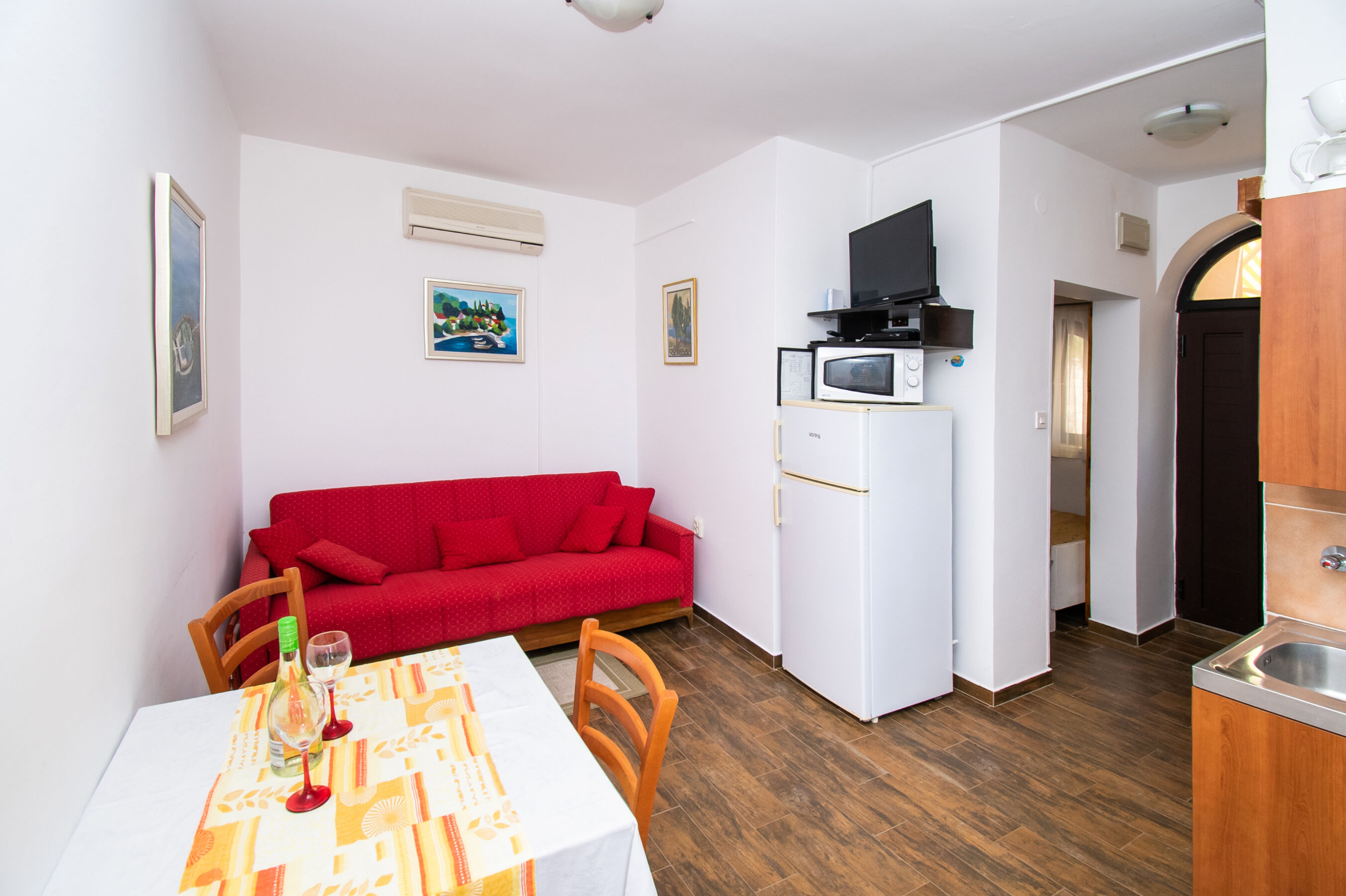 Apartments Danica 55621-A1