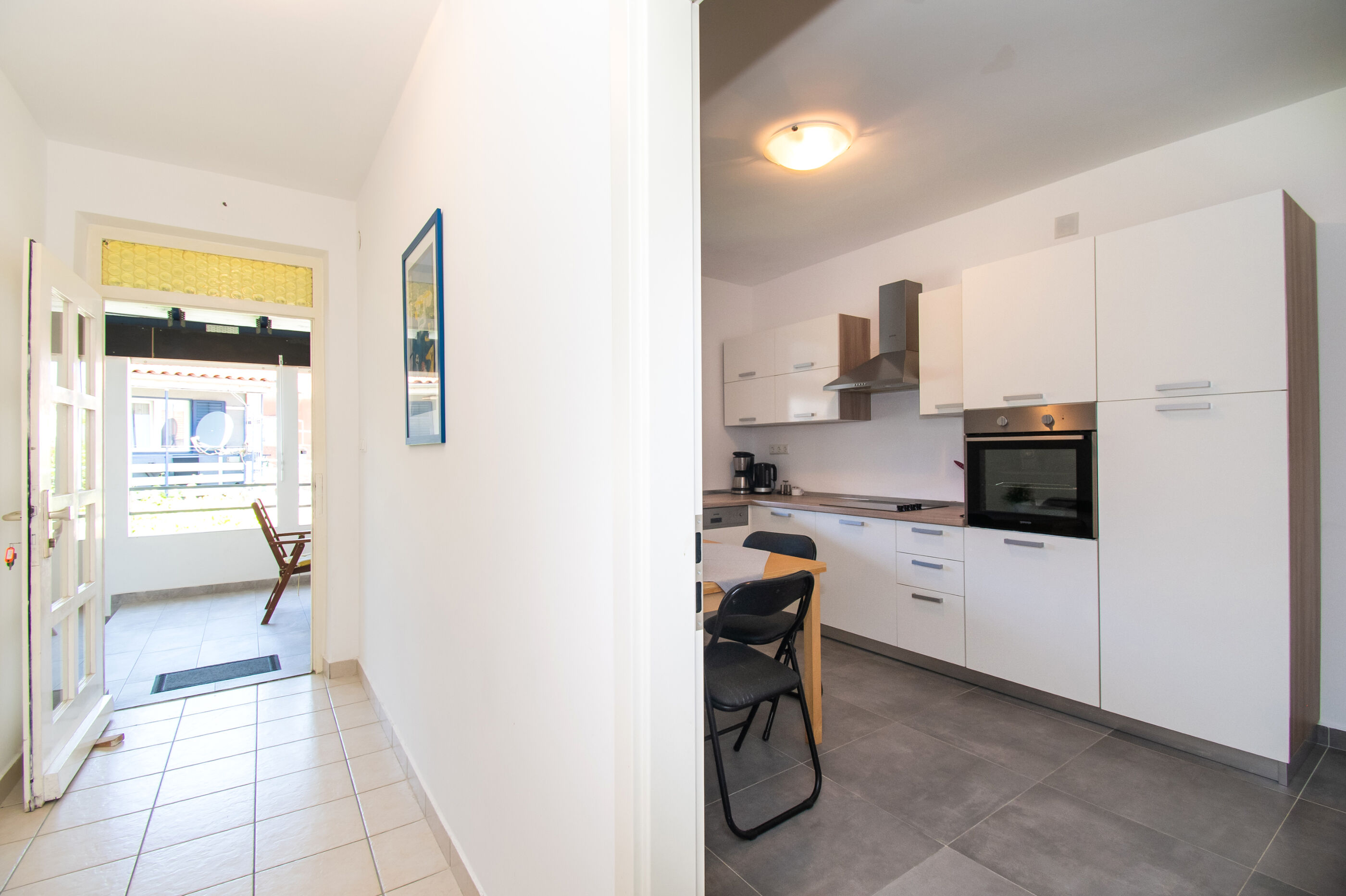 Apartment and Room Zoran 84981-A1
