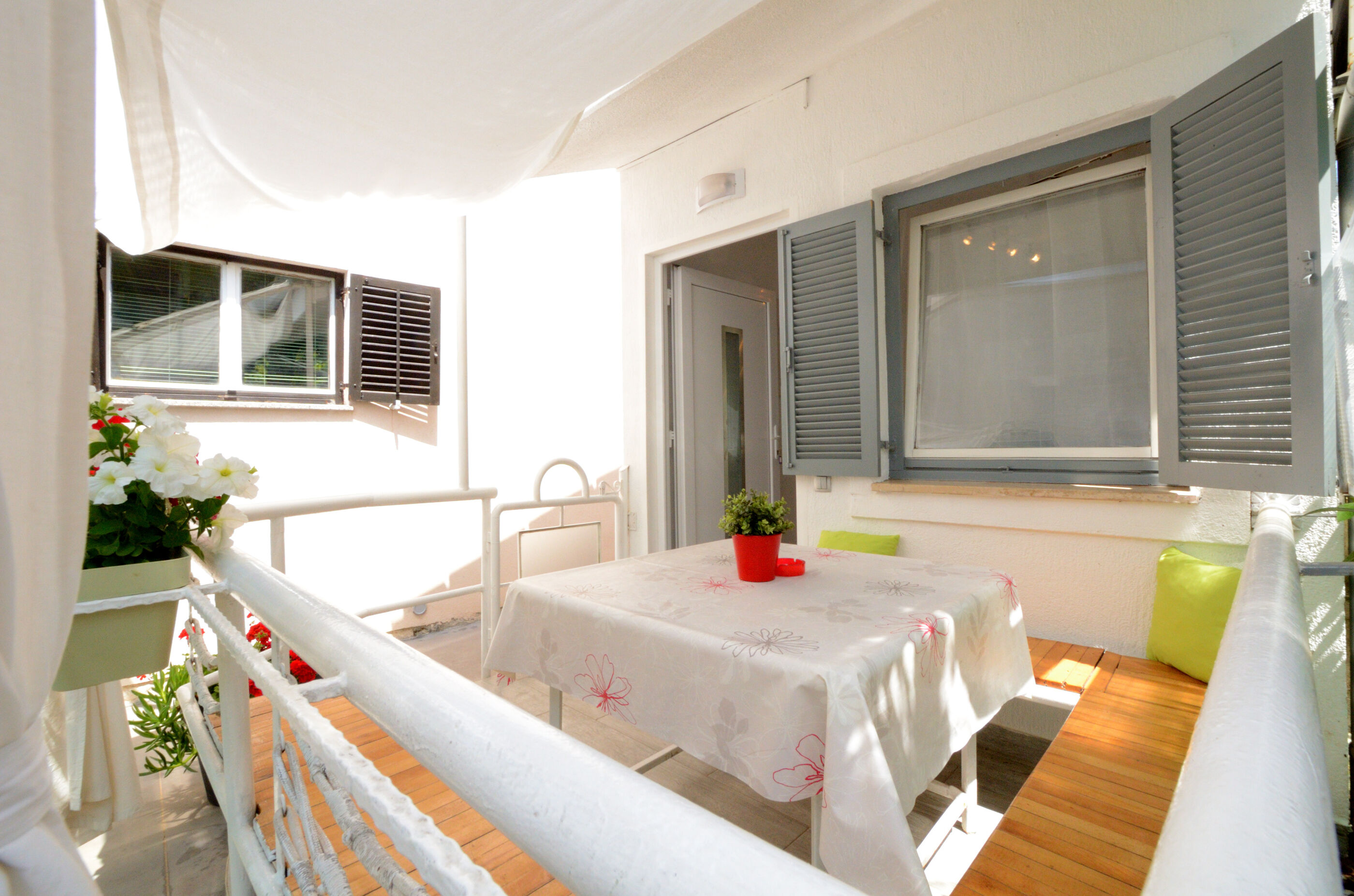 Apartment Sandy Bay 18331-A2