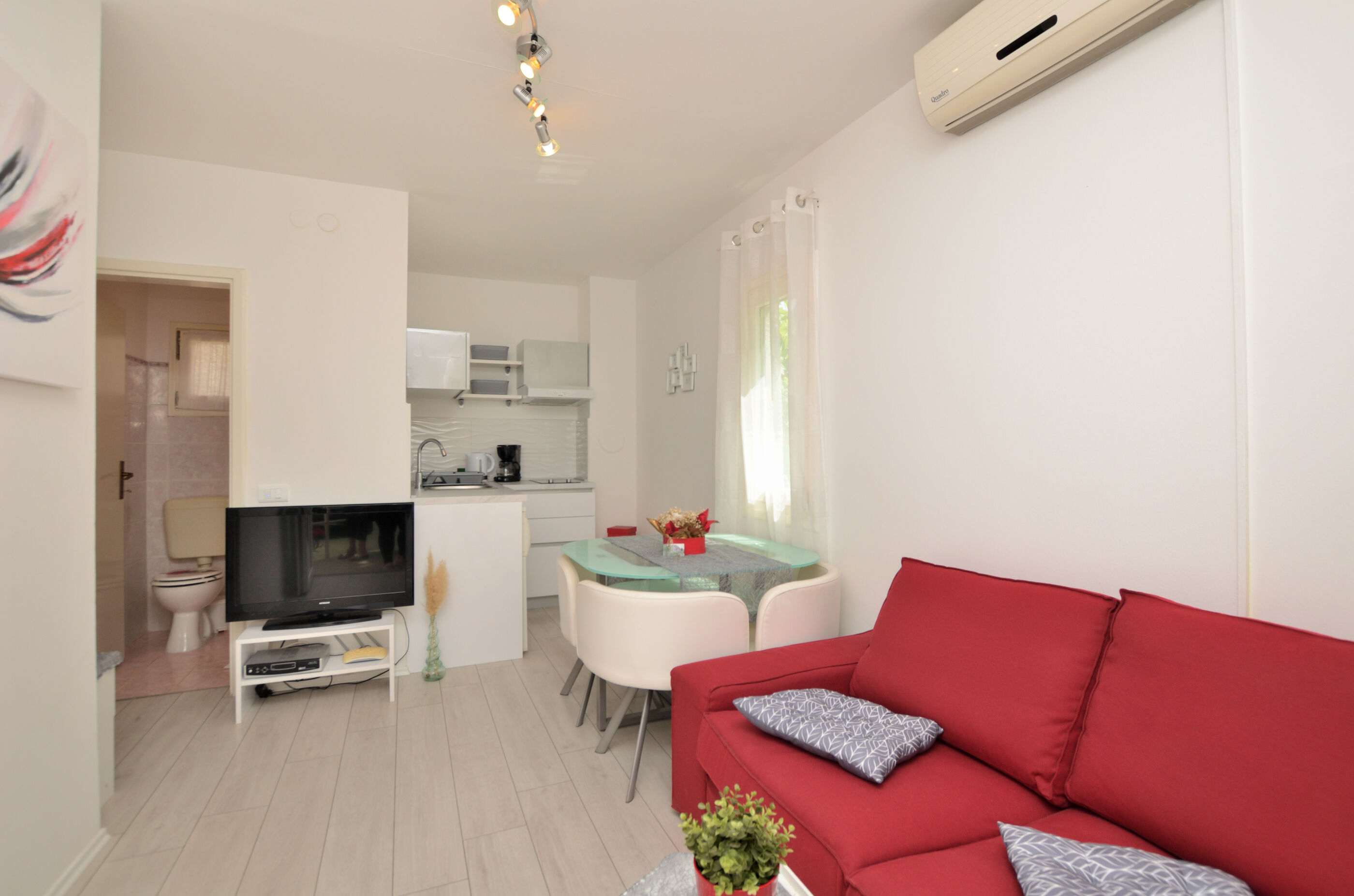 Apartment Sandy Bay 18331-A2