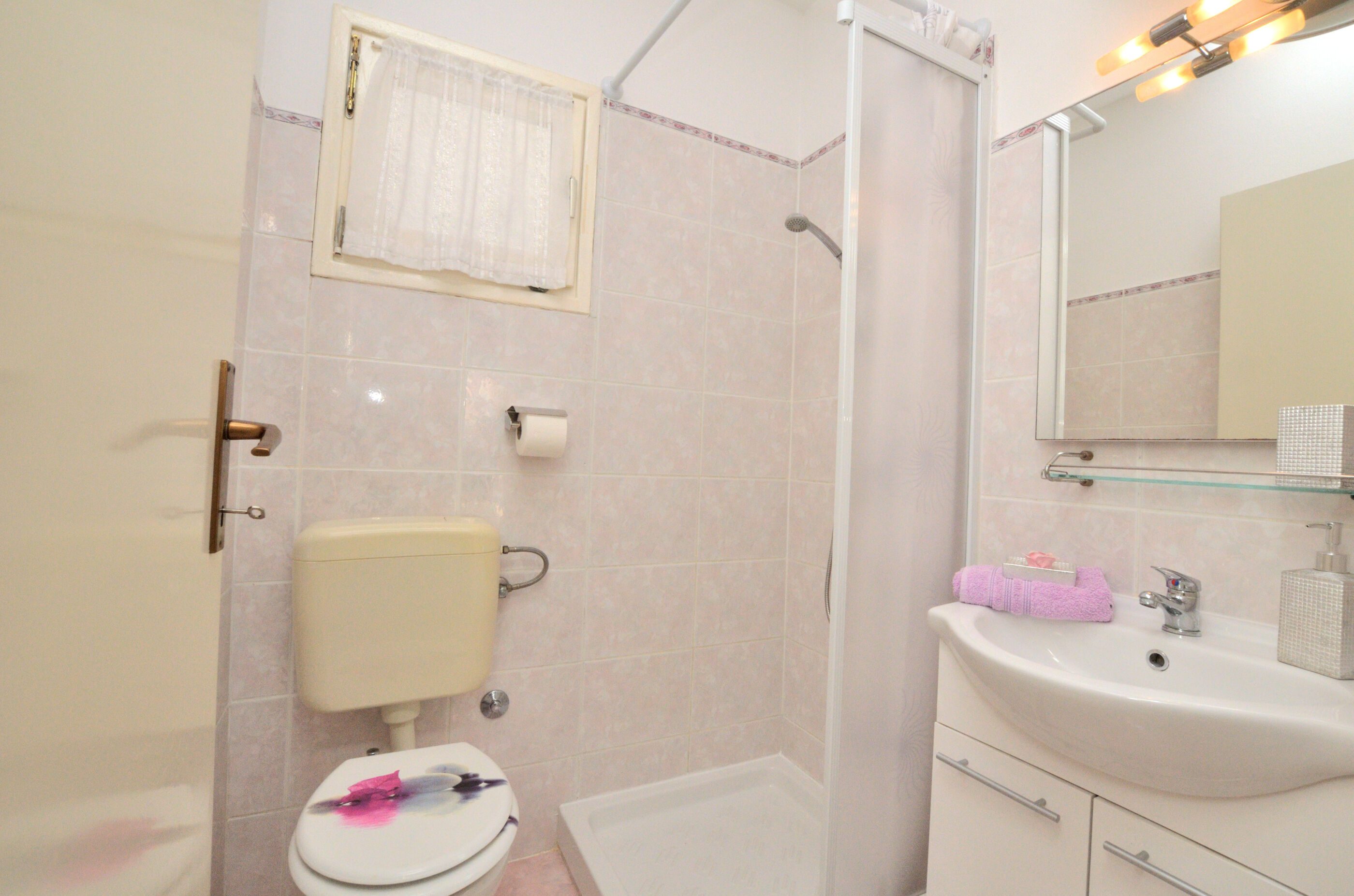 Apartment Sandy Bay 18331-A2