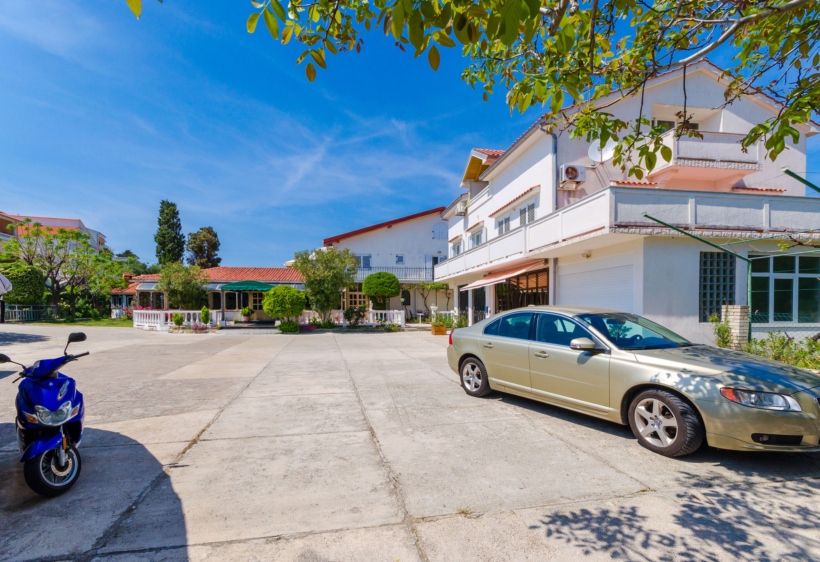 Apartments and Rooms Preka 49021-A1