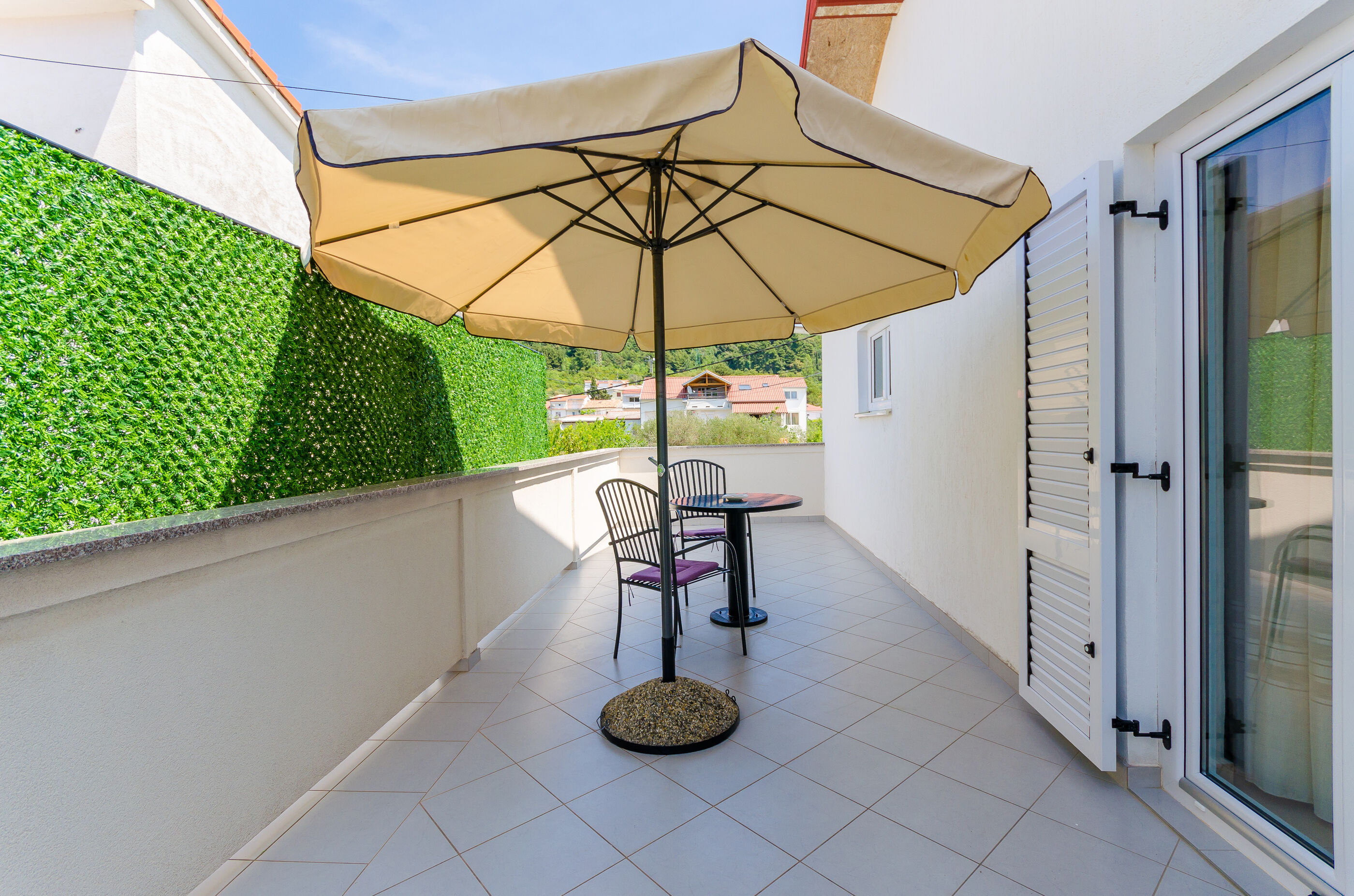 Apartments and Rooms Preka 49021-S1