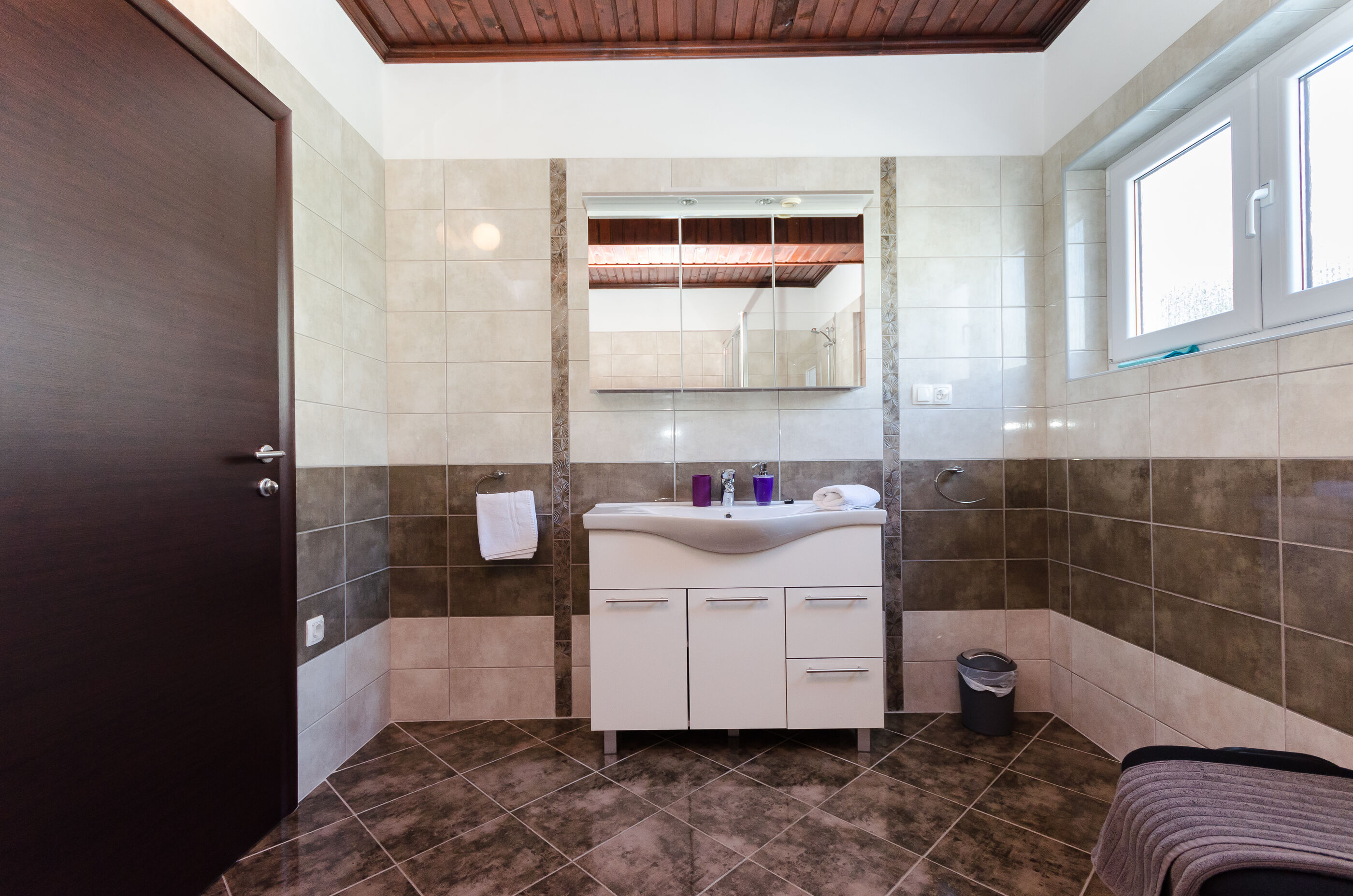 Apartments and Rooms Preka 49021-S2