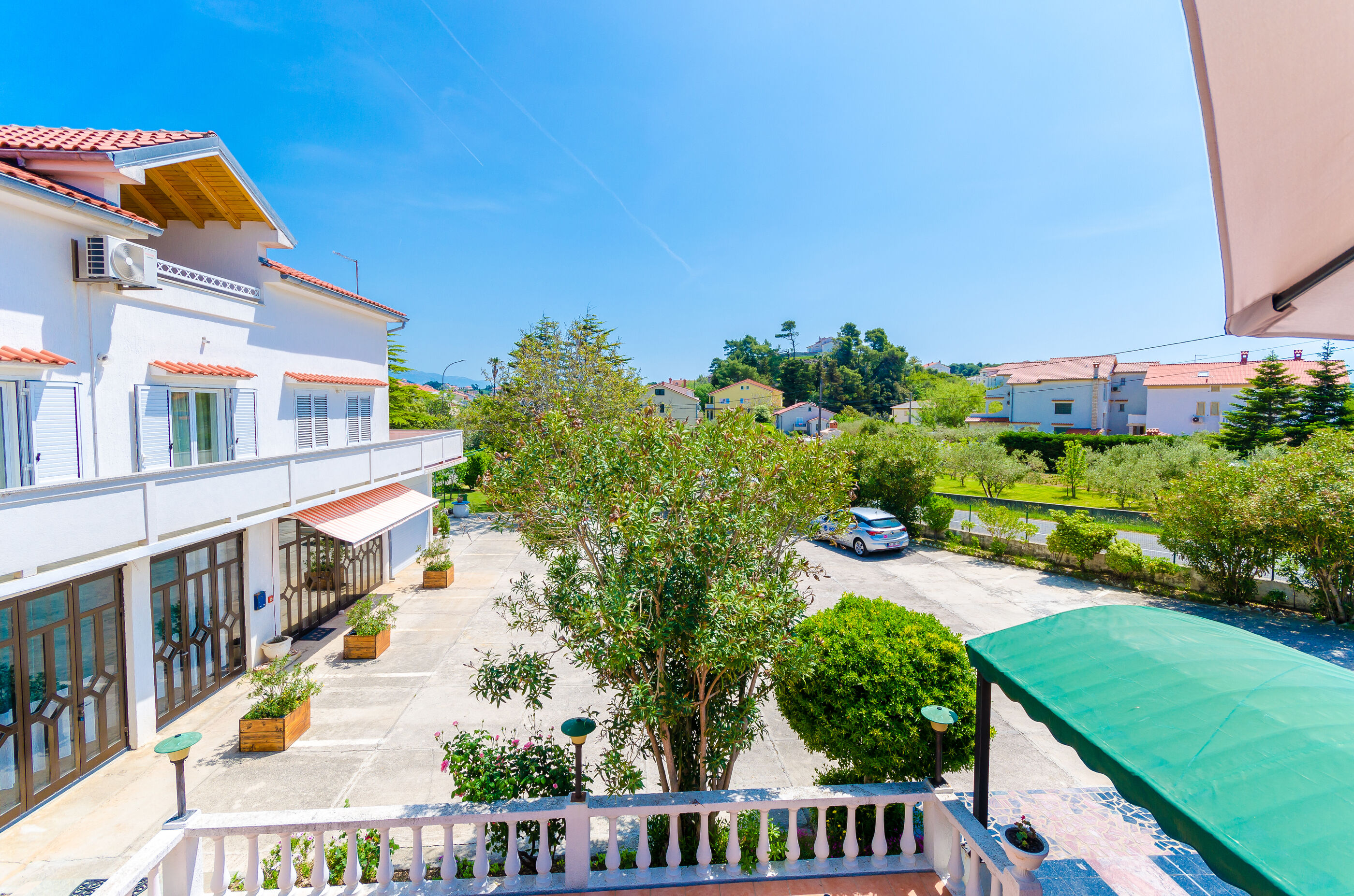 Apartments and Rooms Preka 49021-A1
