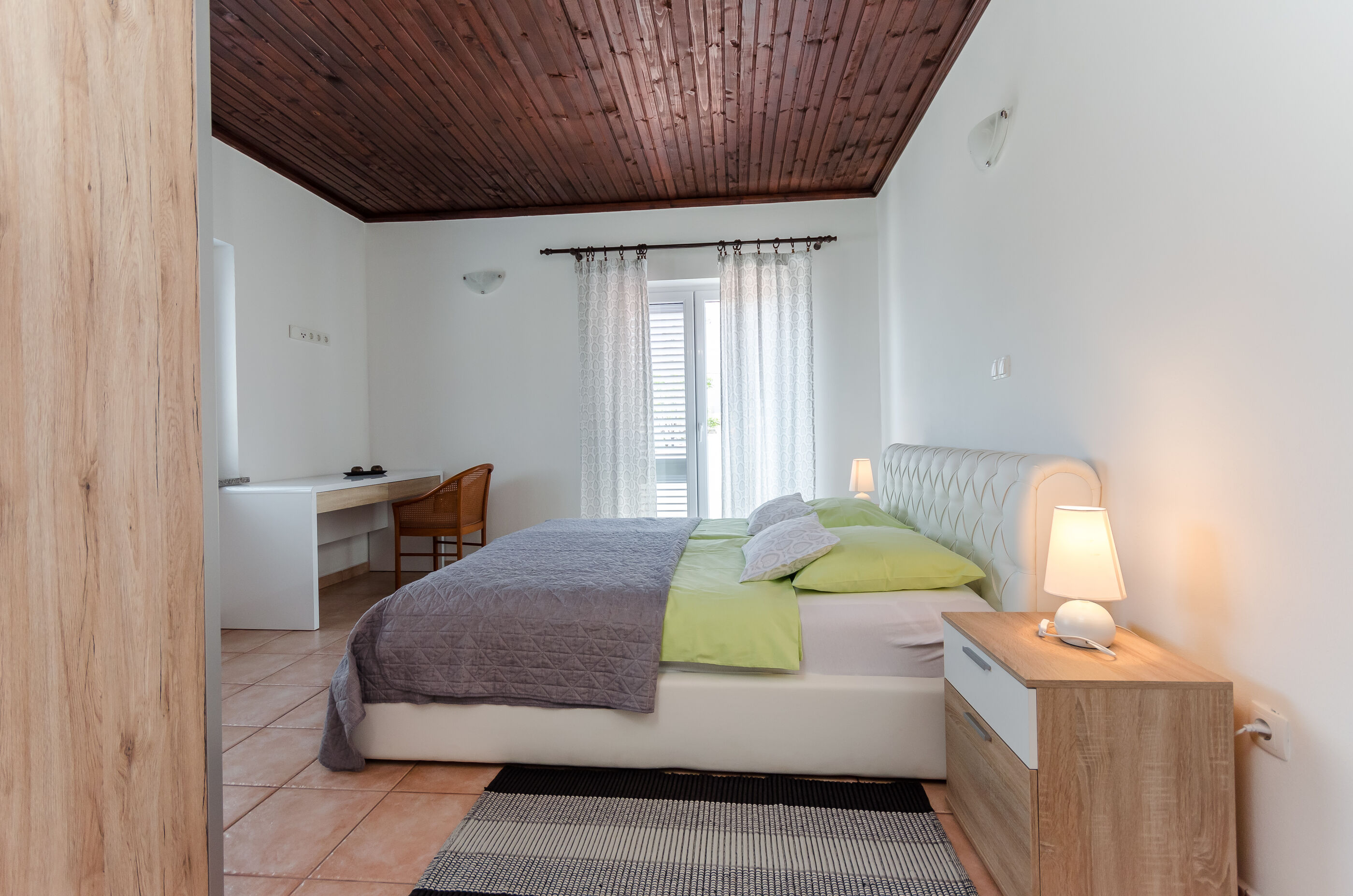 Apartments and Rooms Preka 49021-A1