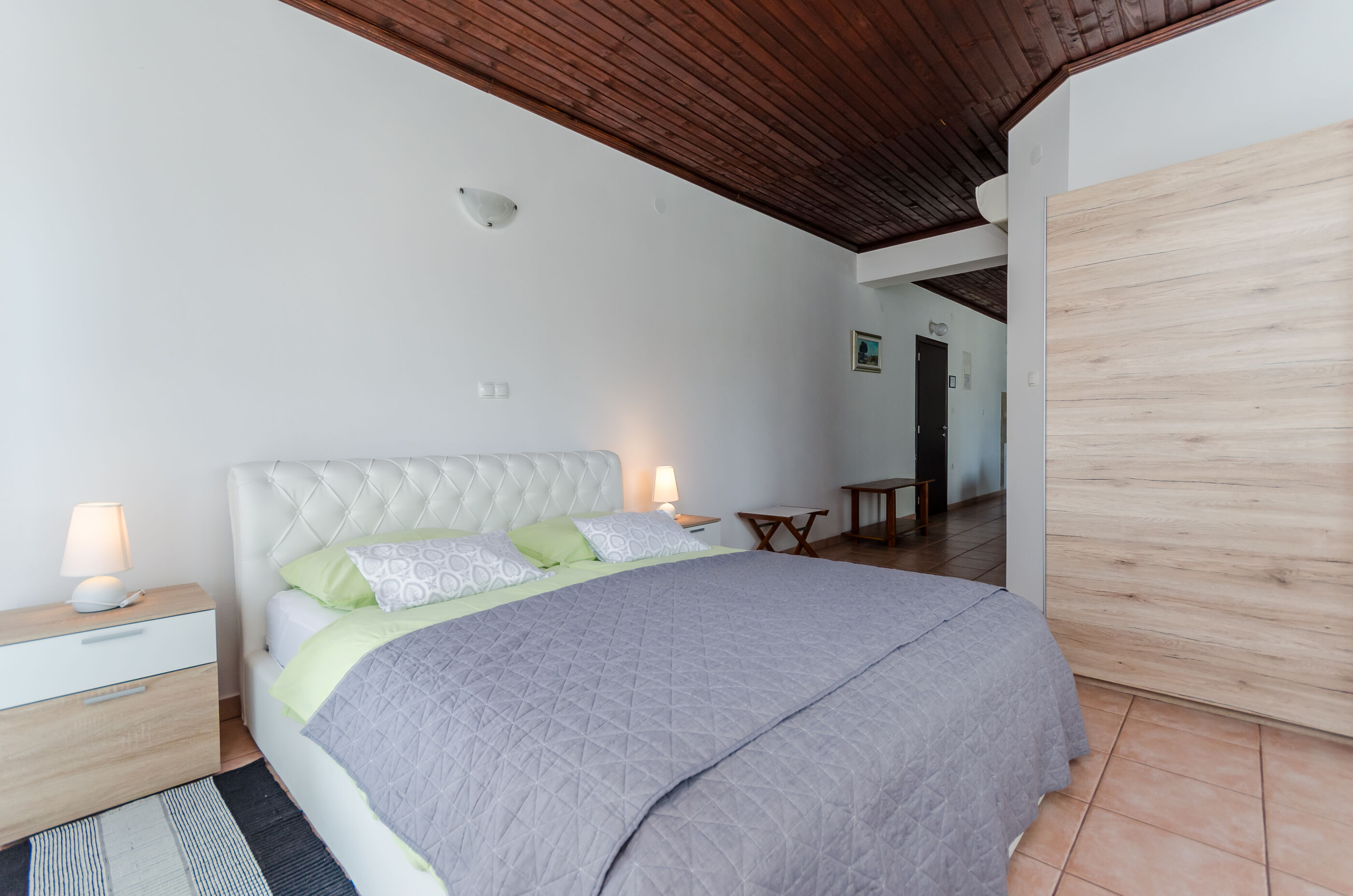 Apartments and Rooms Preka 49021-A1