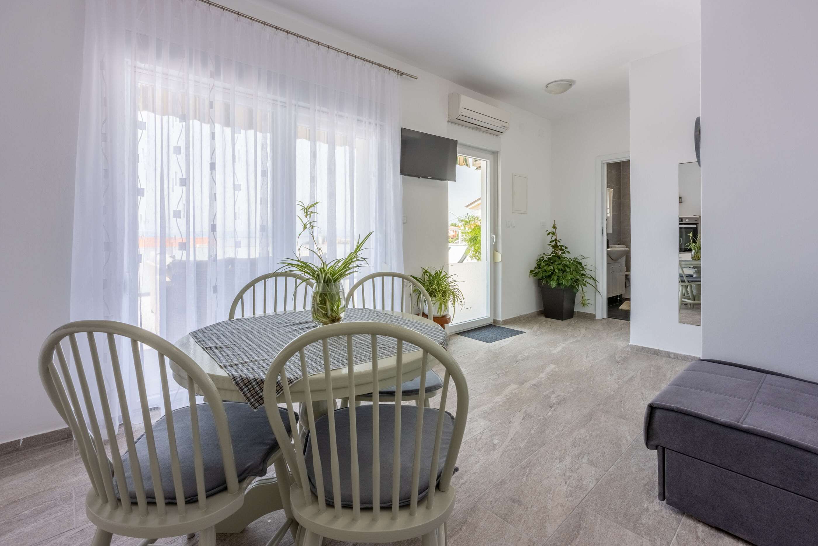 Apartment Ljubica 84943-A1