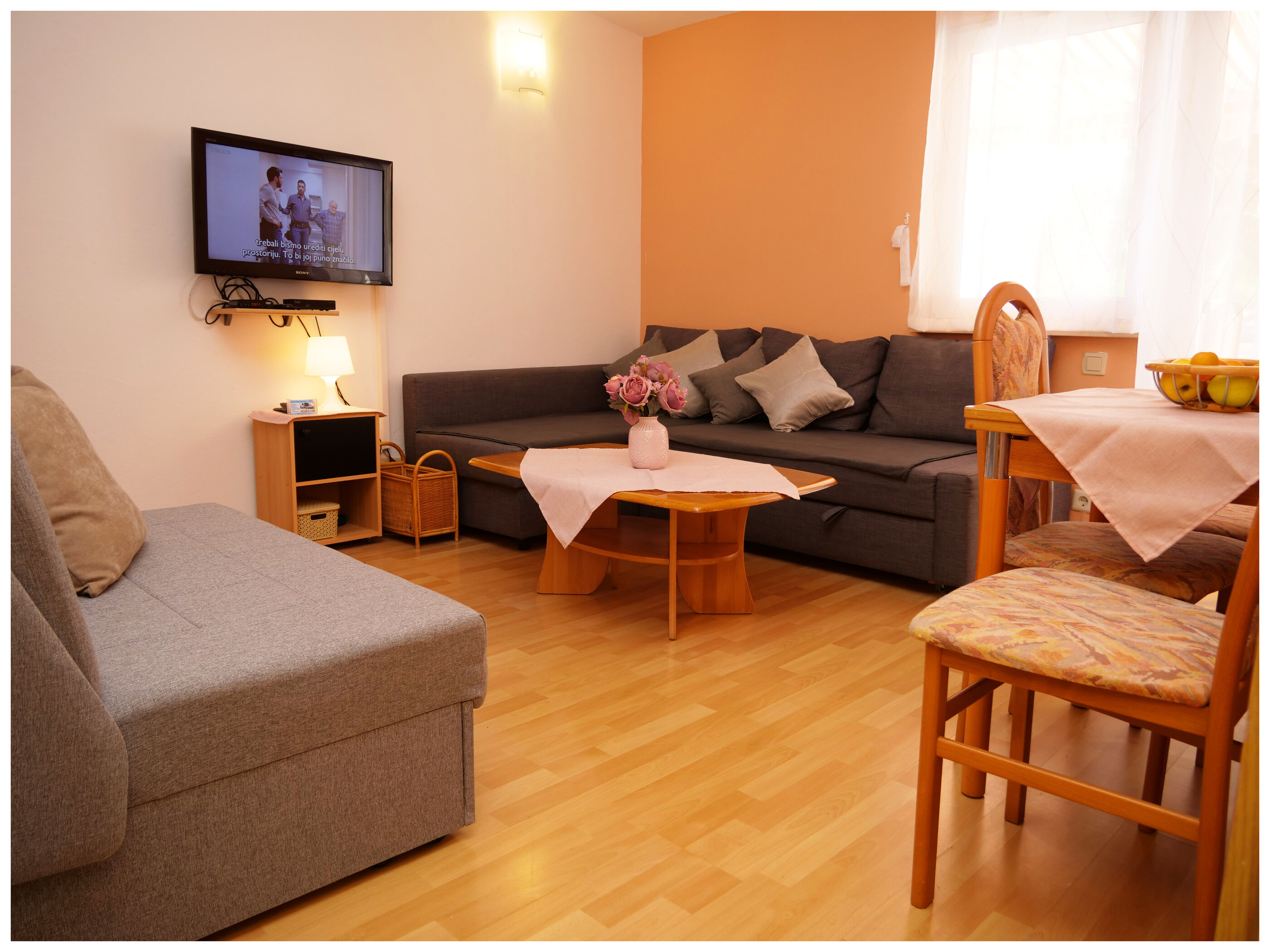 Apartments Tina Toni 64041-A1