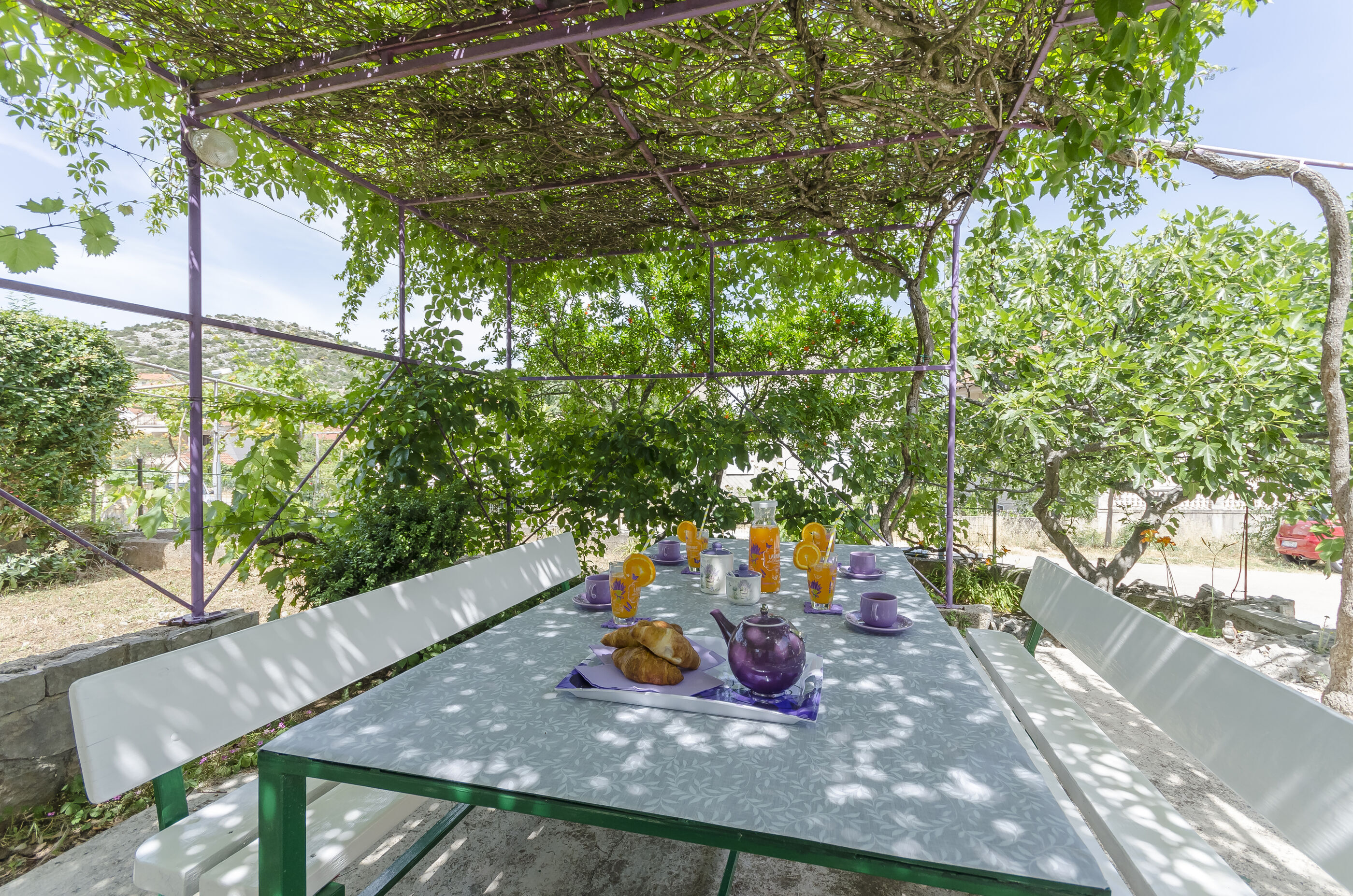 Apartment Lavender Dream 82491-A2