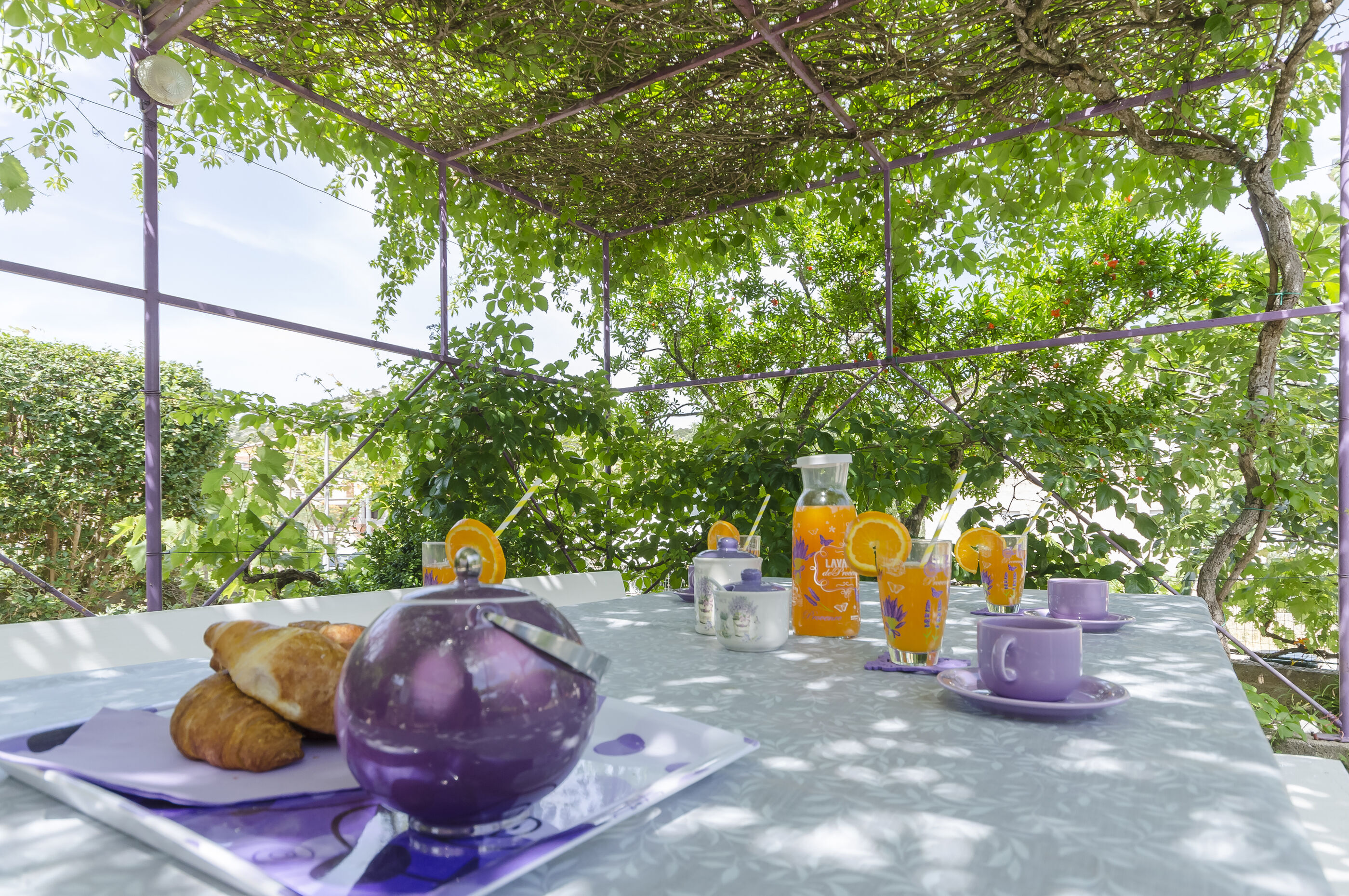 Apartment Lavender Dream 82491-A2