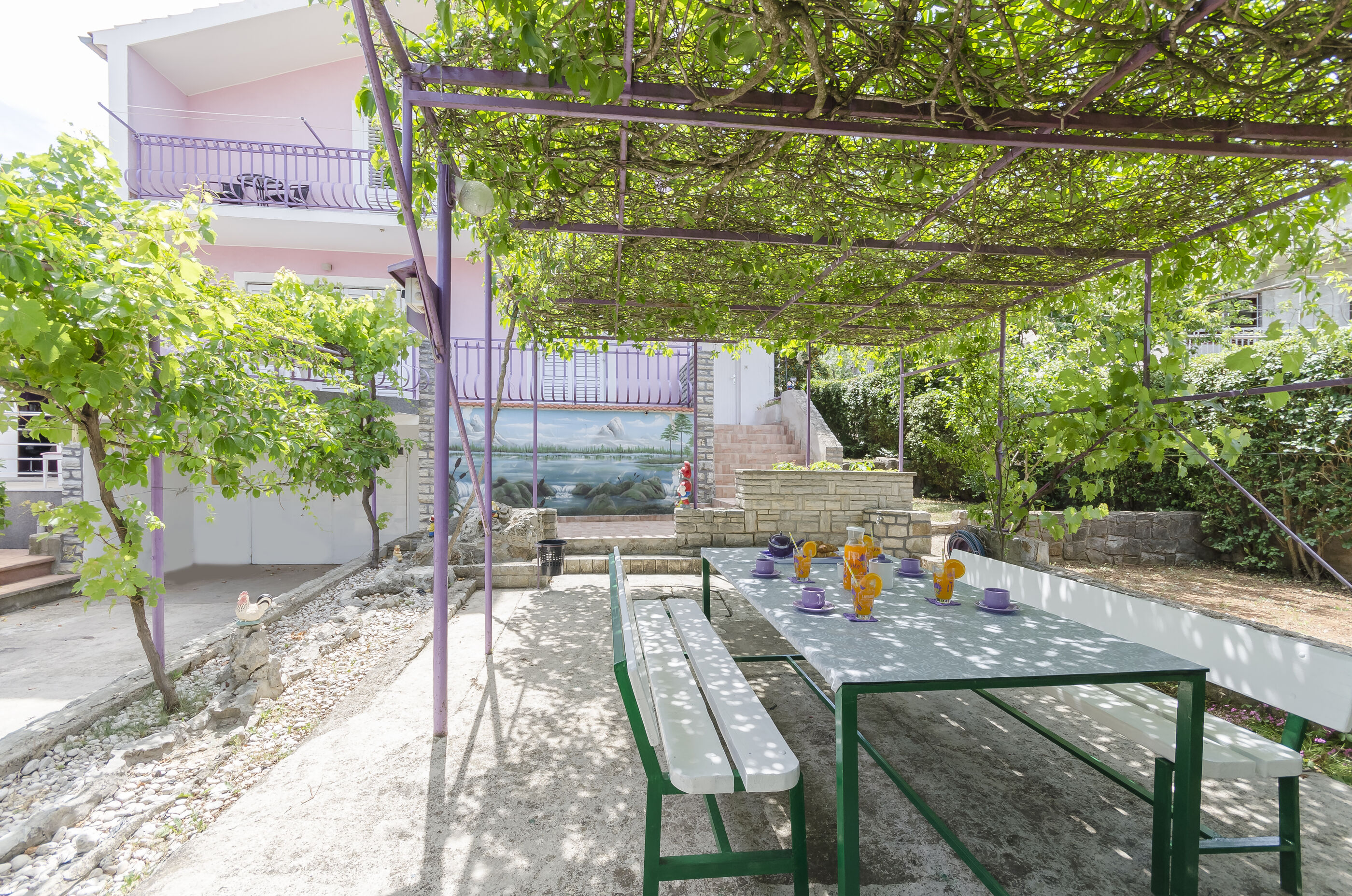 Apartment Lavender Dream 82491-A2